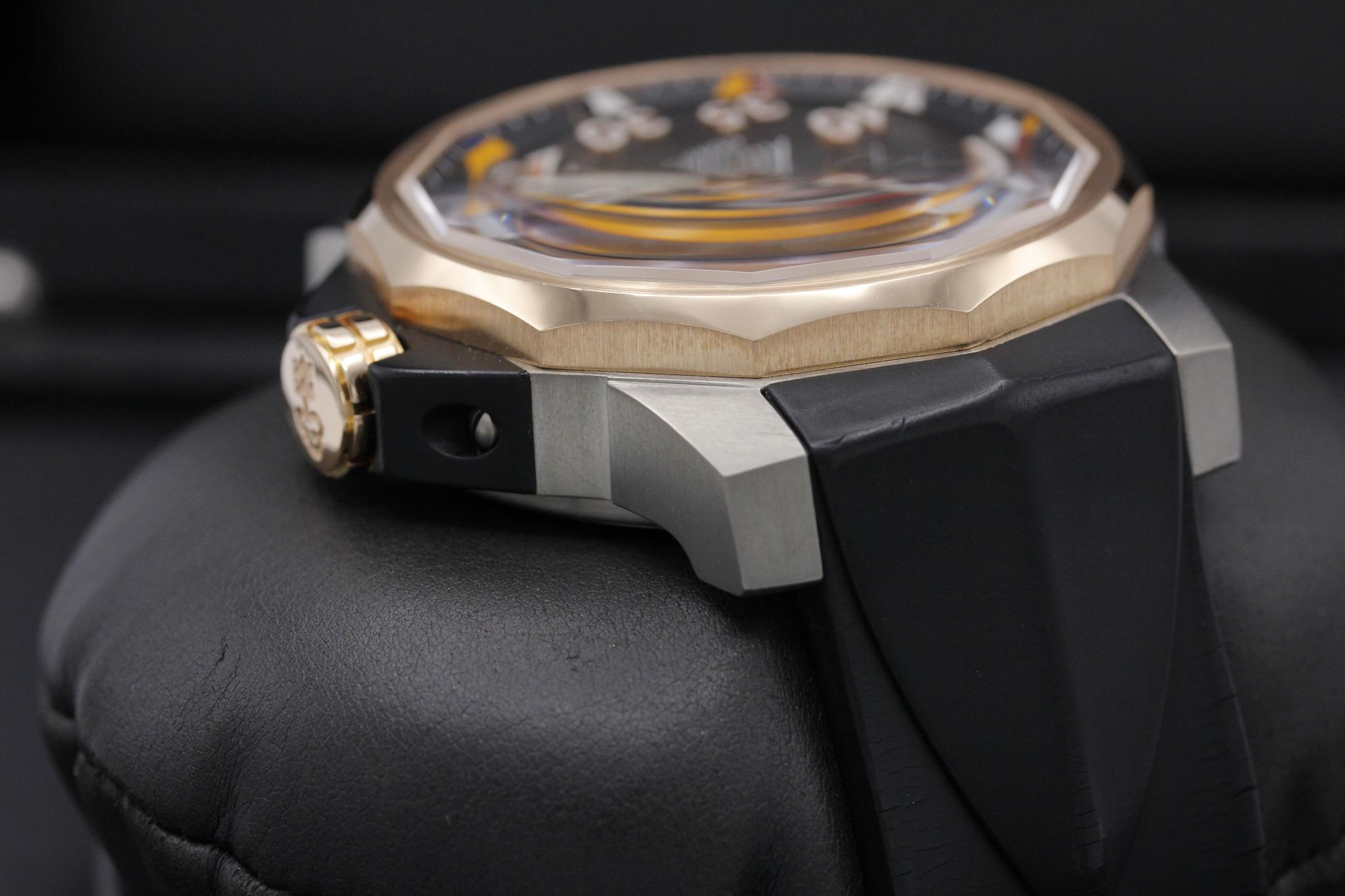Watch Image 4