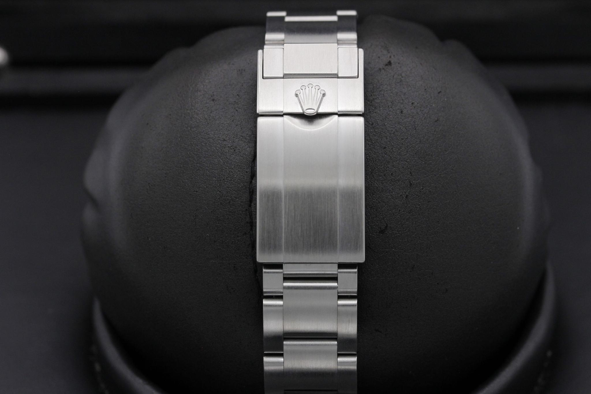 Watch Image 8