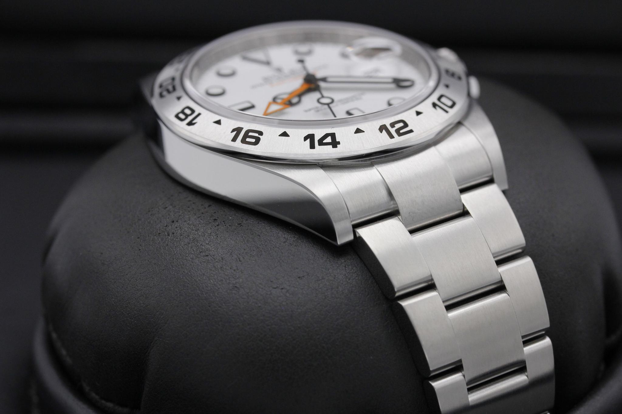 Watch Image 5