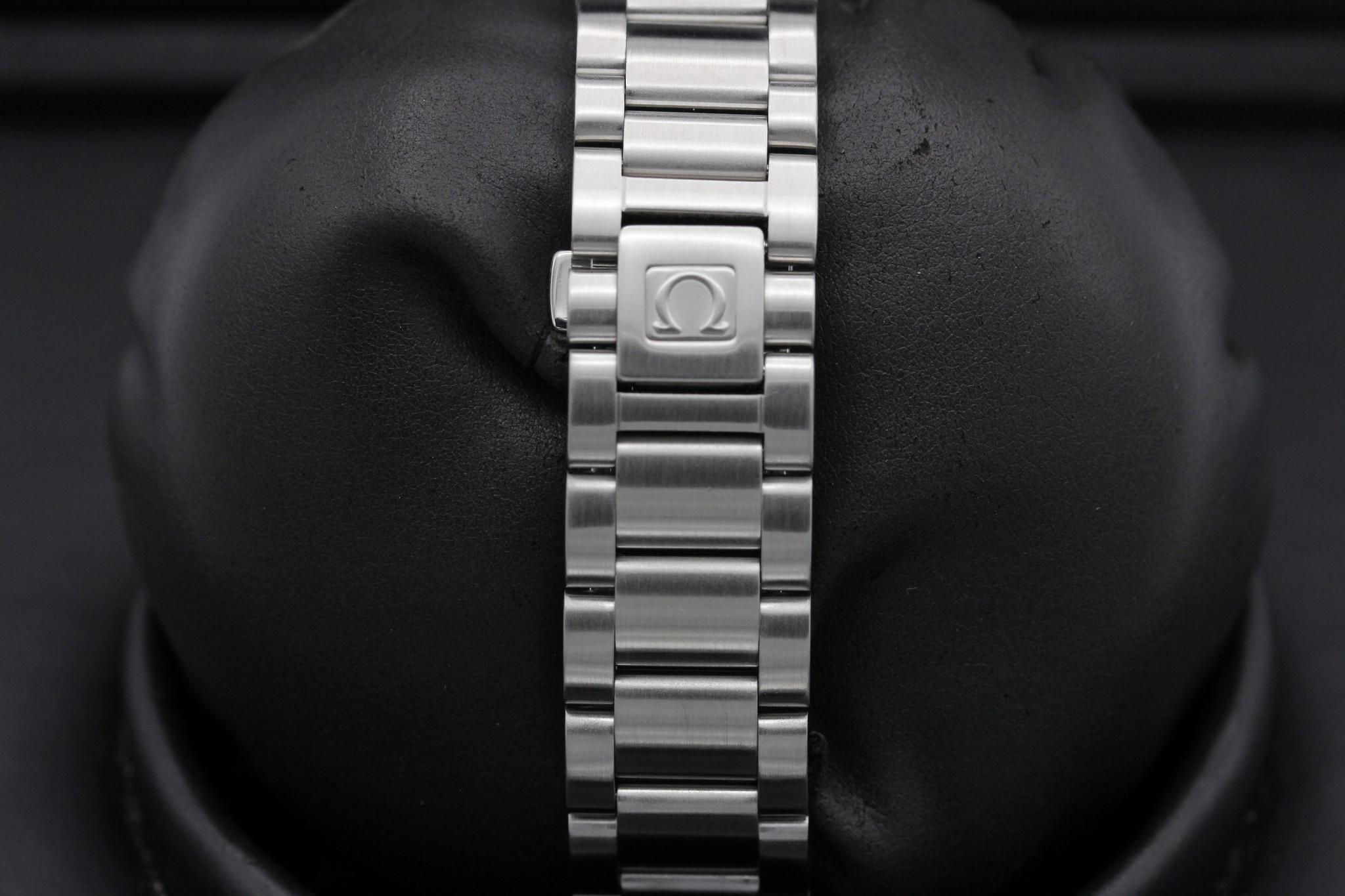 Watch Image 8