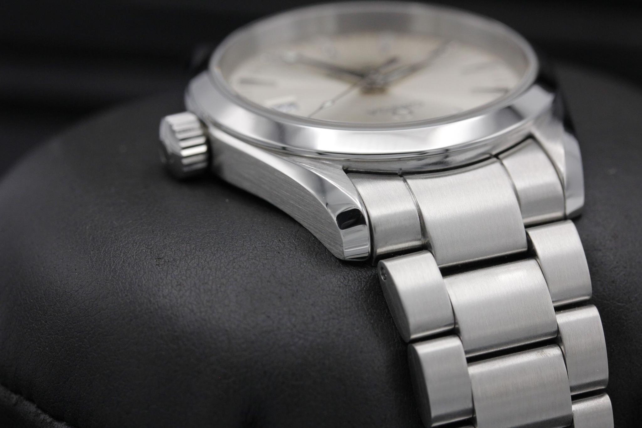 Watch Image 4