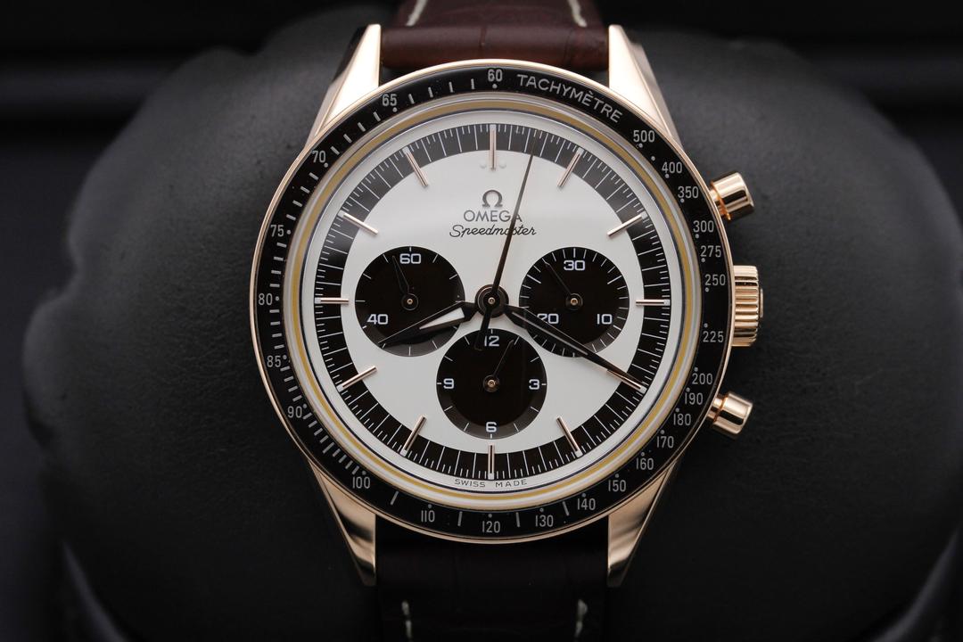 Omega Speedmaste Moonwatch "First Omega In Space" 311.63.40.30.02.001
