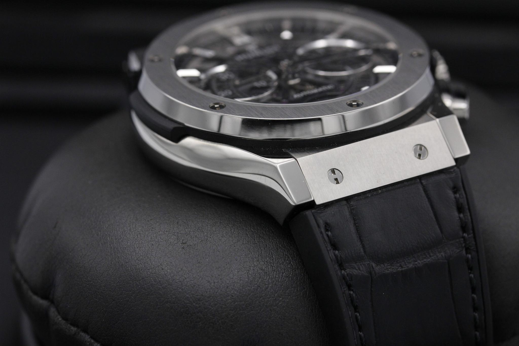 Watch Image 6