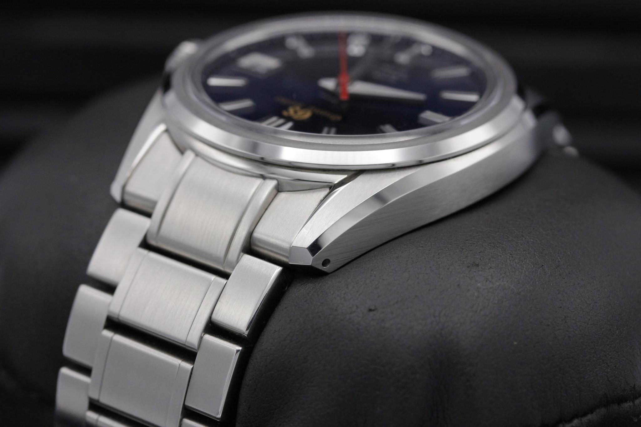 Watch Image 5