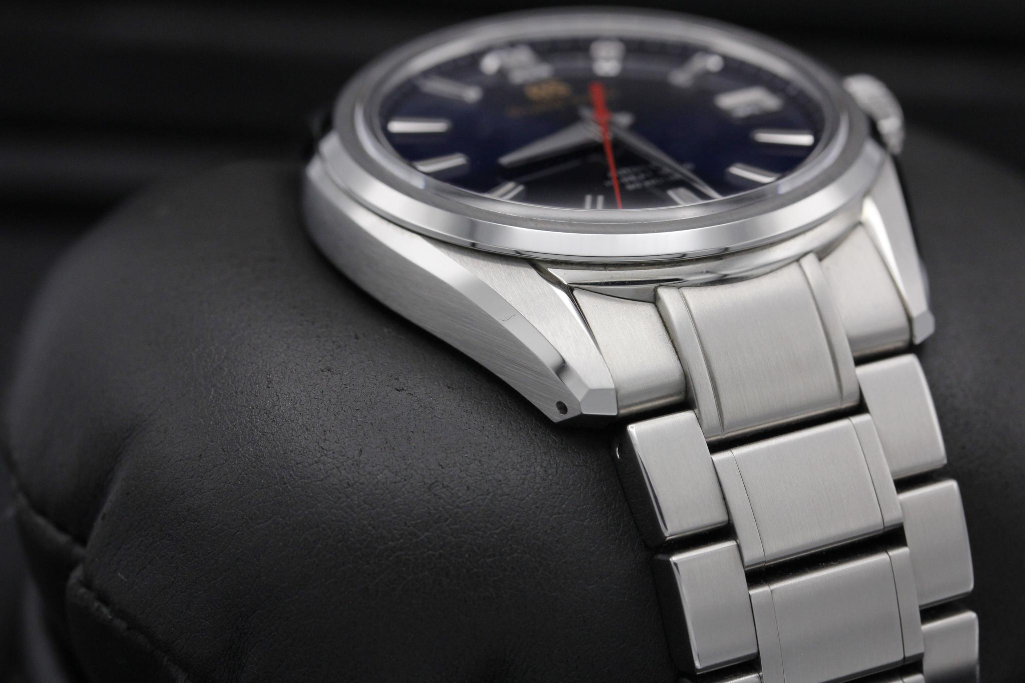 Watch Image 6