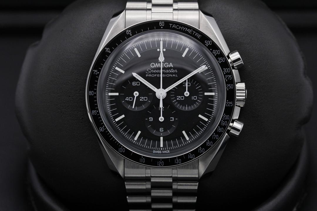 Omega Speedmaster 2021 "Hesalite" 310.30.42.50.01.001