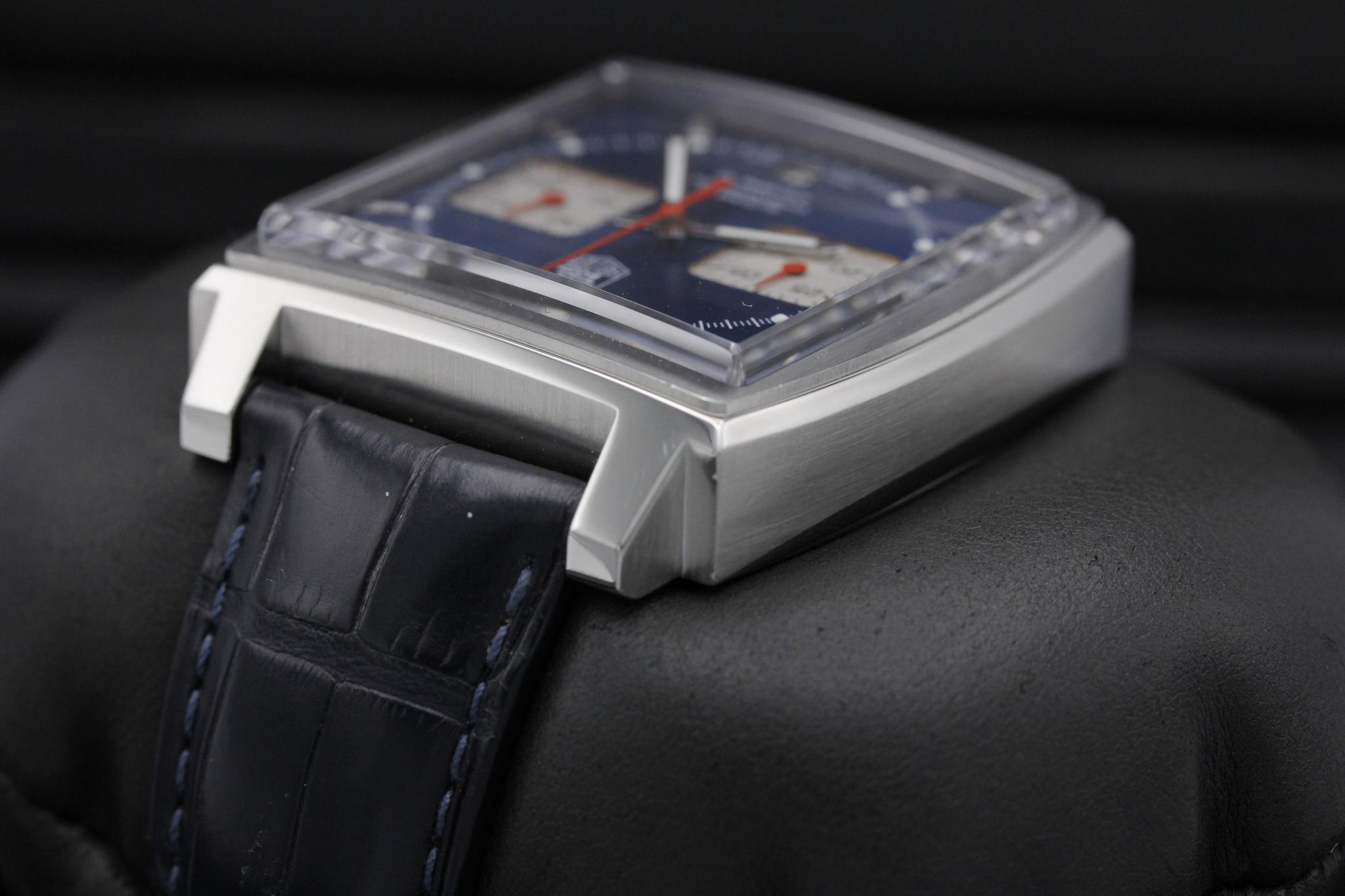 Watch Image 5