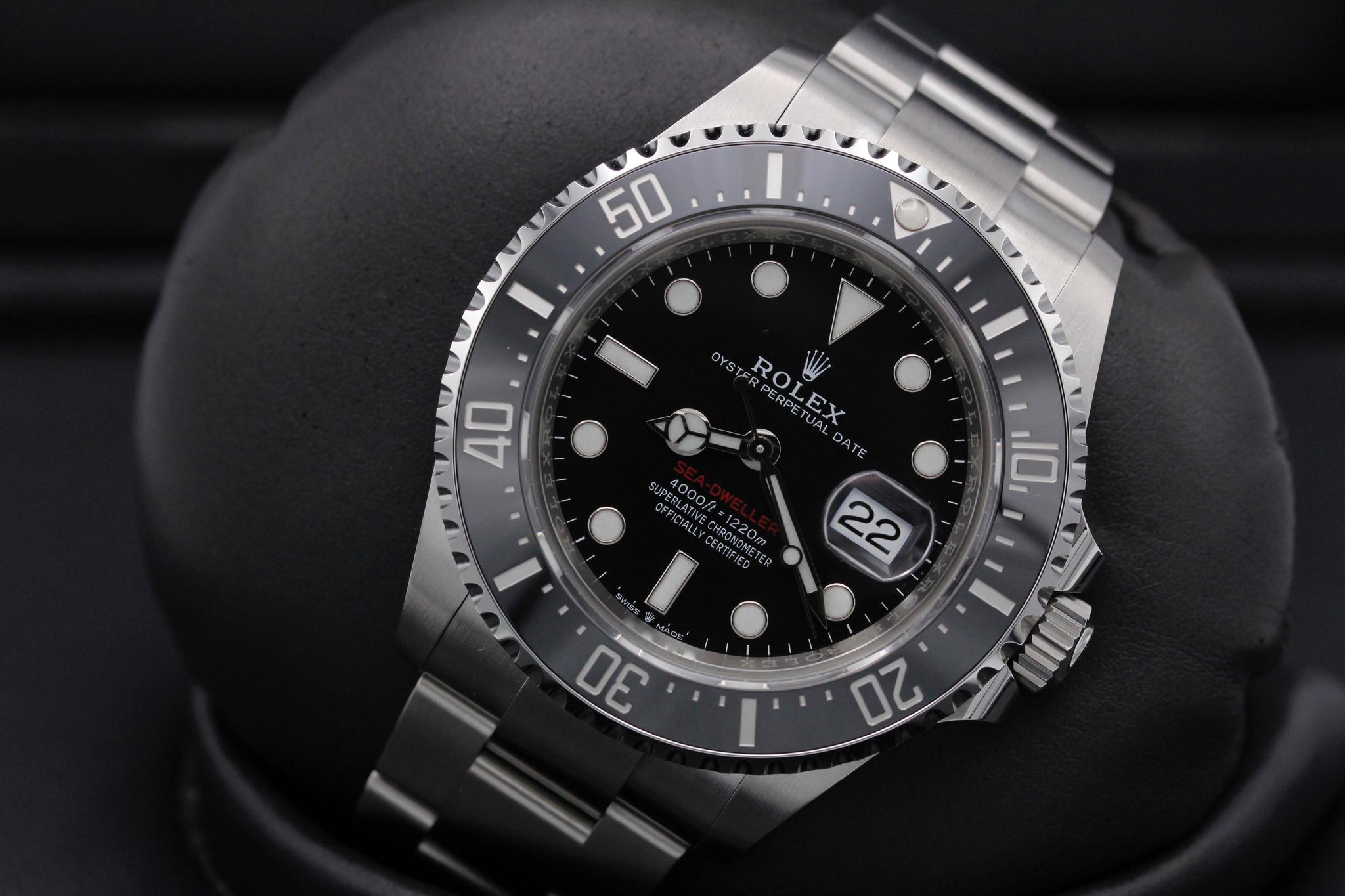 Watch Image 10