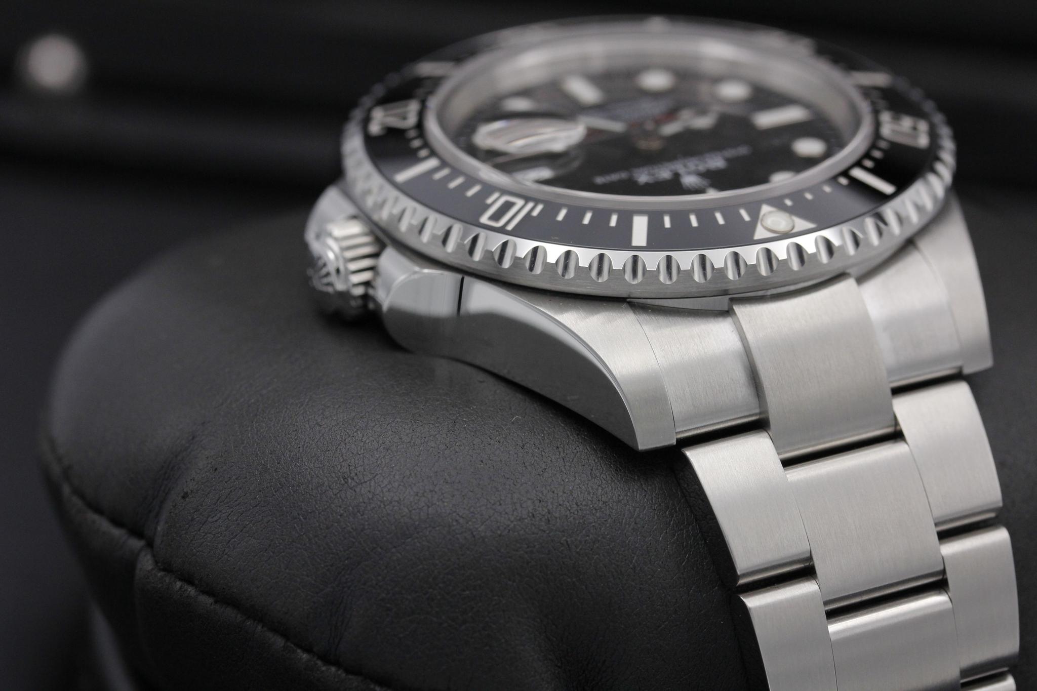 Watch Image 4