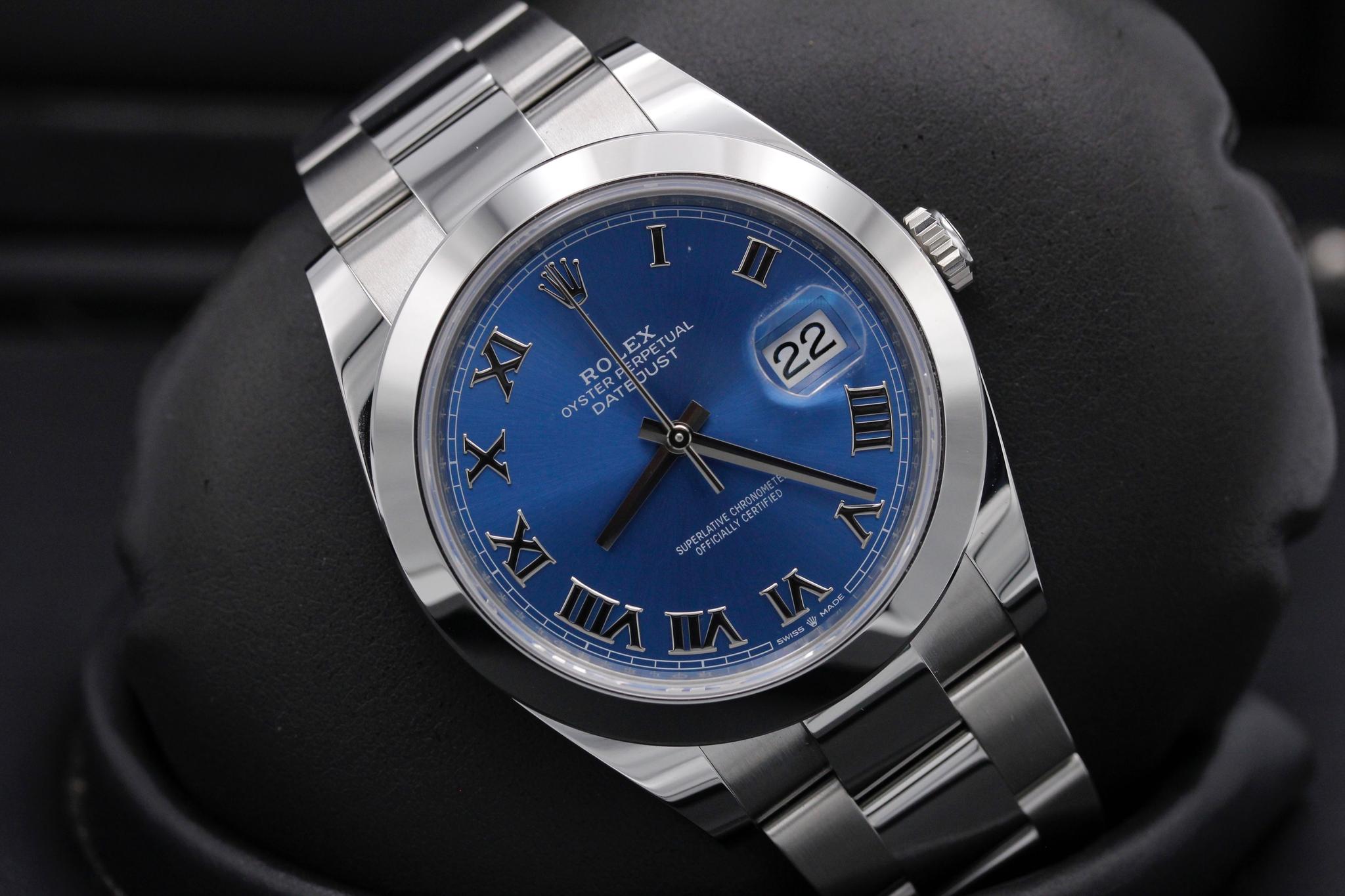 Watch Image 9