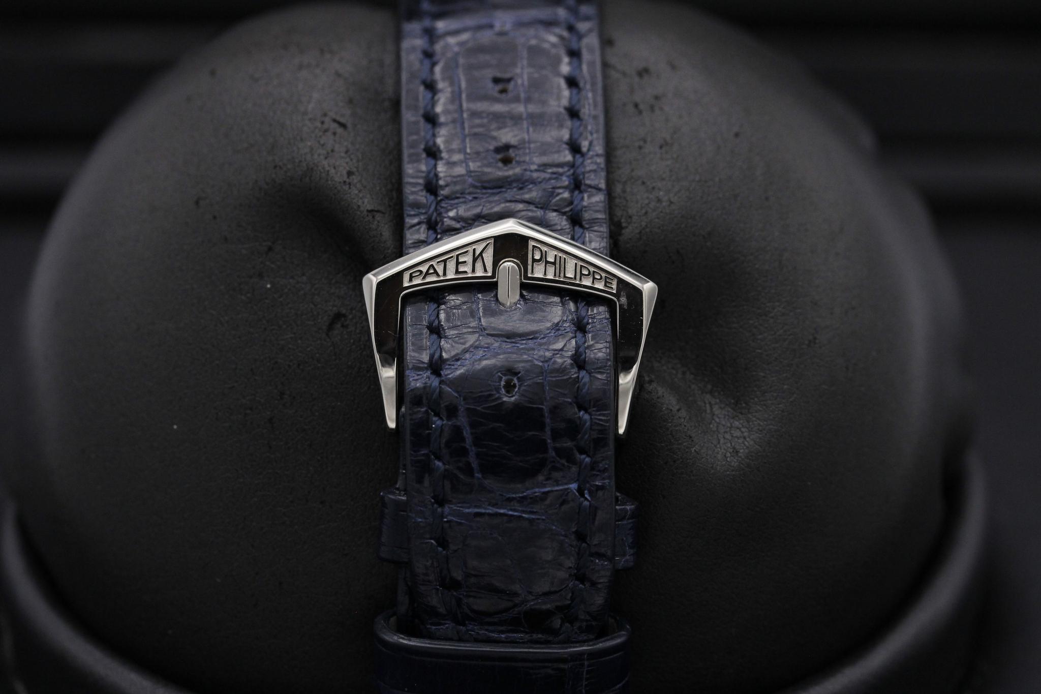 Watch Image 8