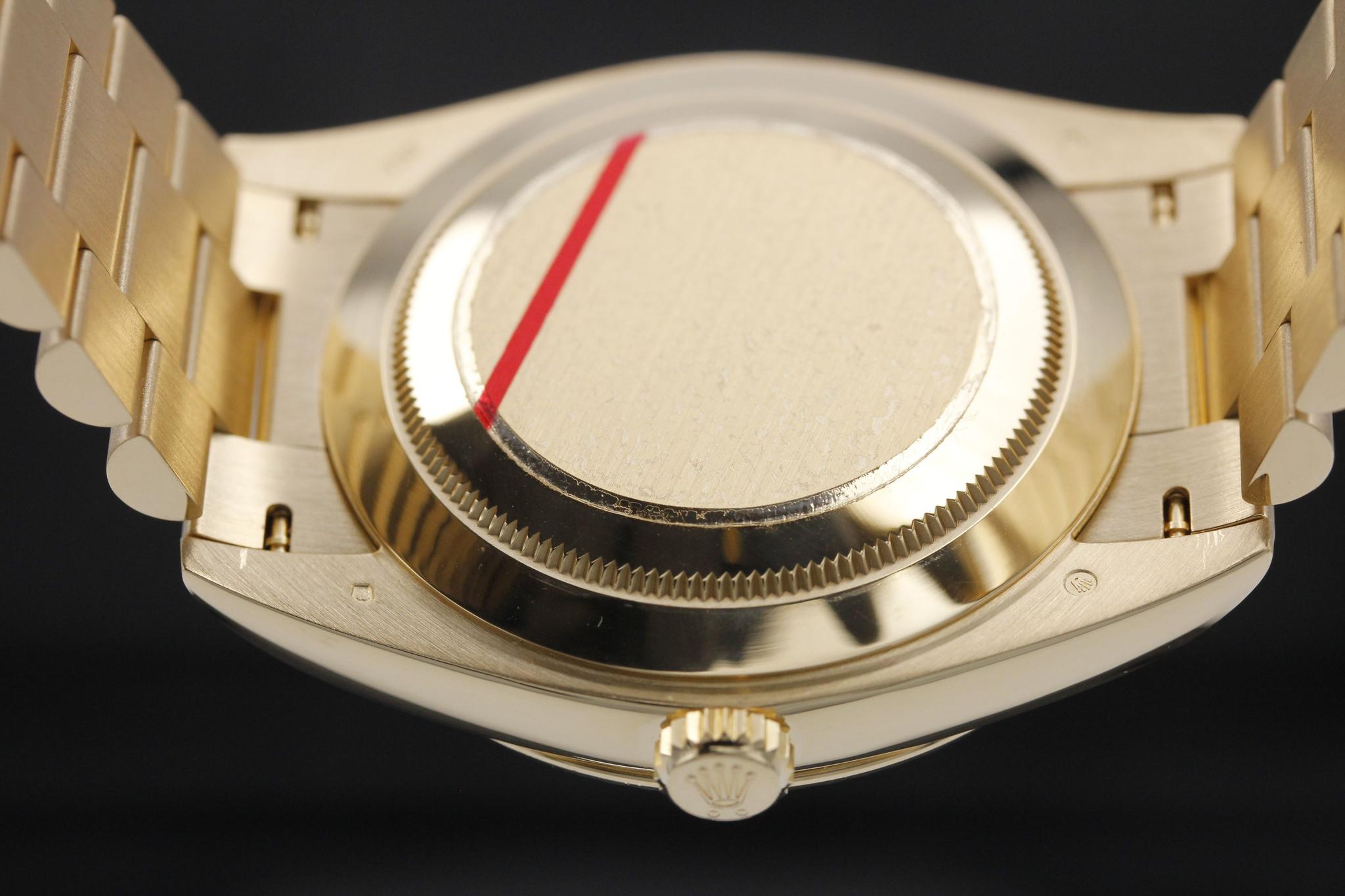 Watch Image 7