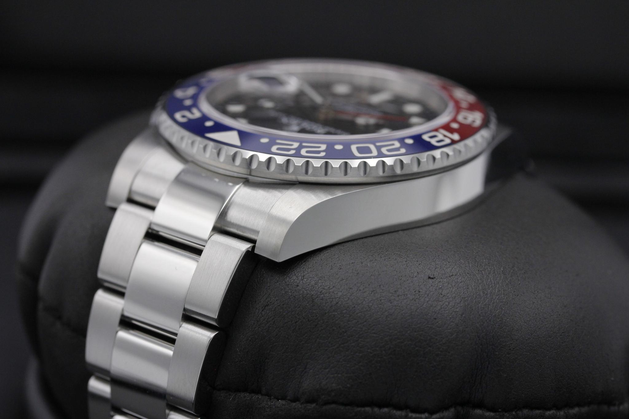 Watch Image 5