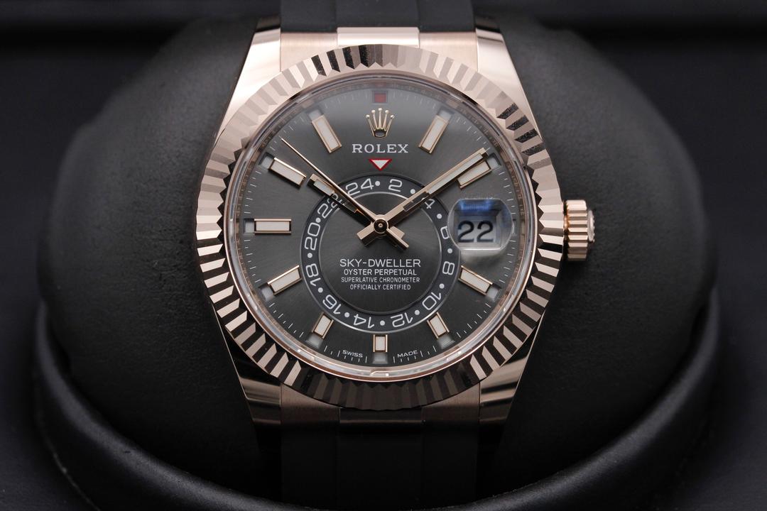 Rolex Sky Dweller 326235