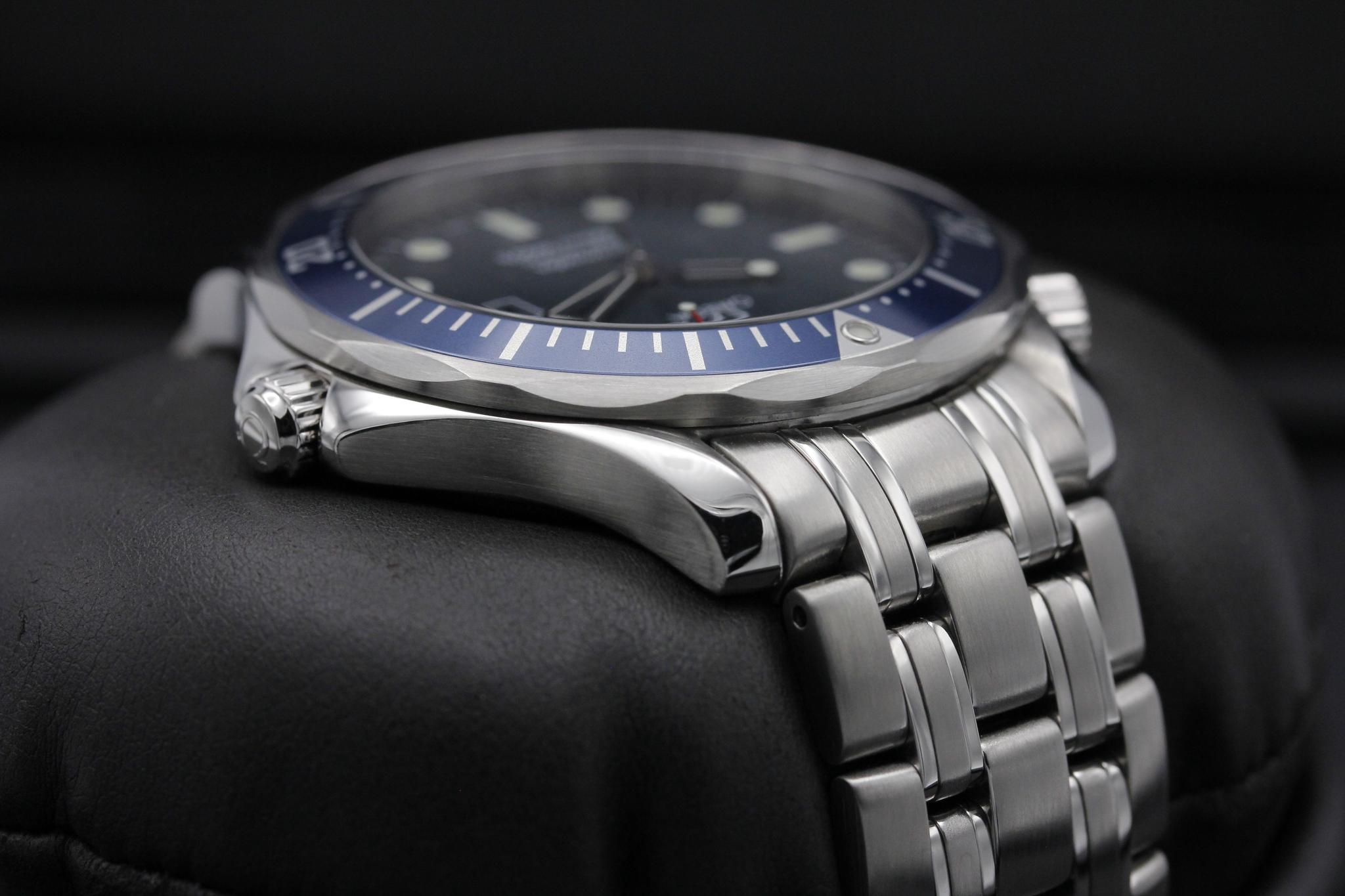 Watch Image 4