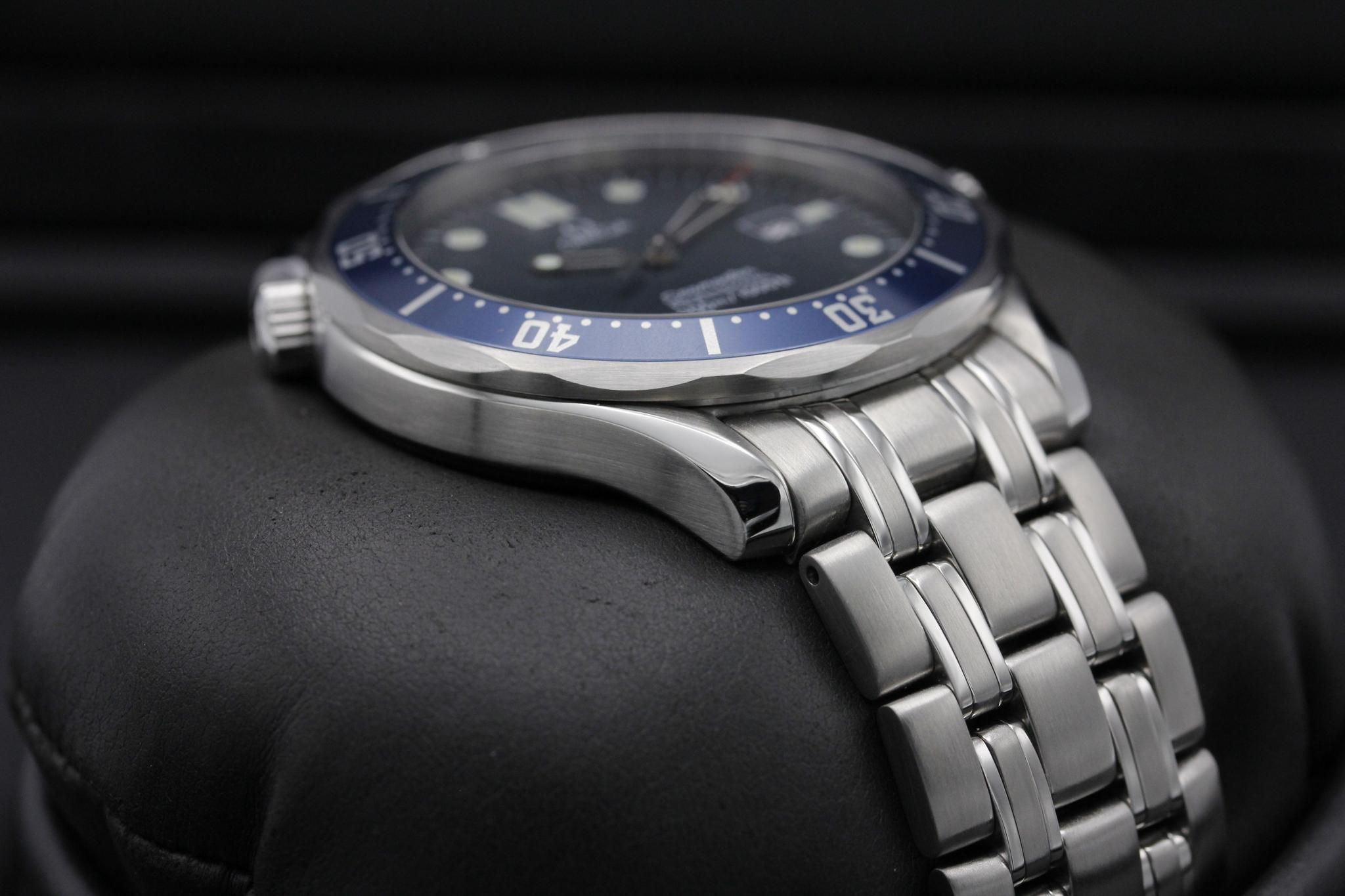 Watch Image 6