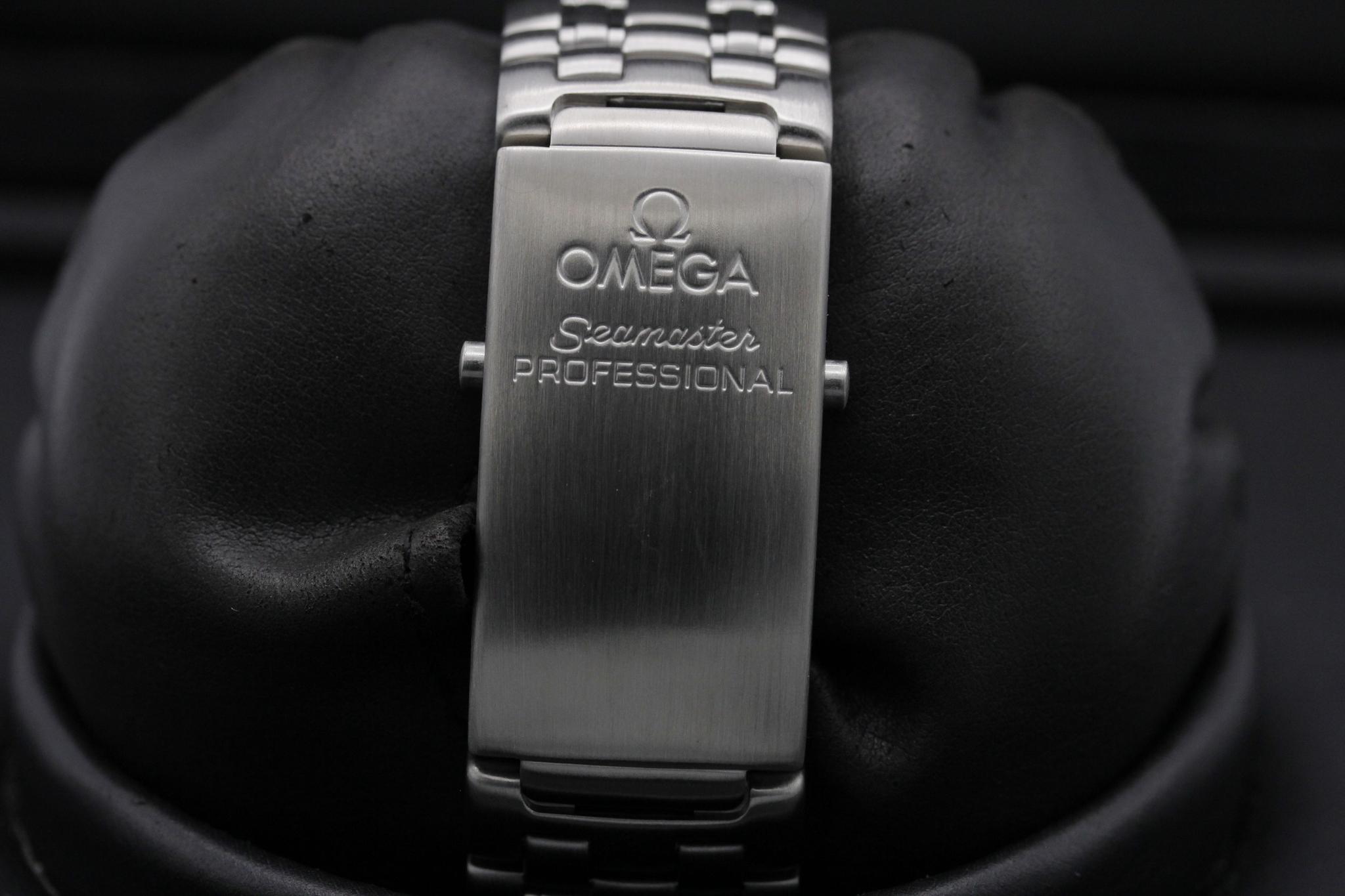 Watch Image 8