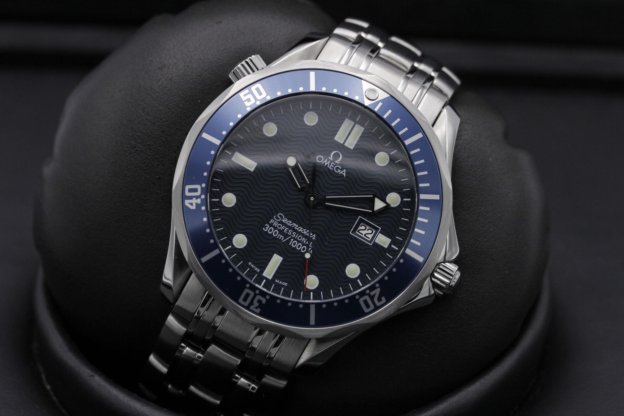 Watch Image 9