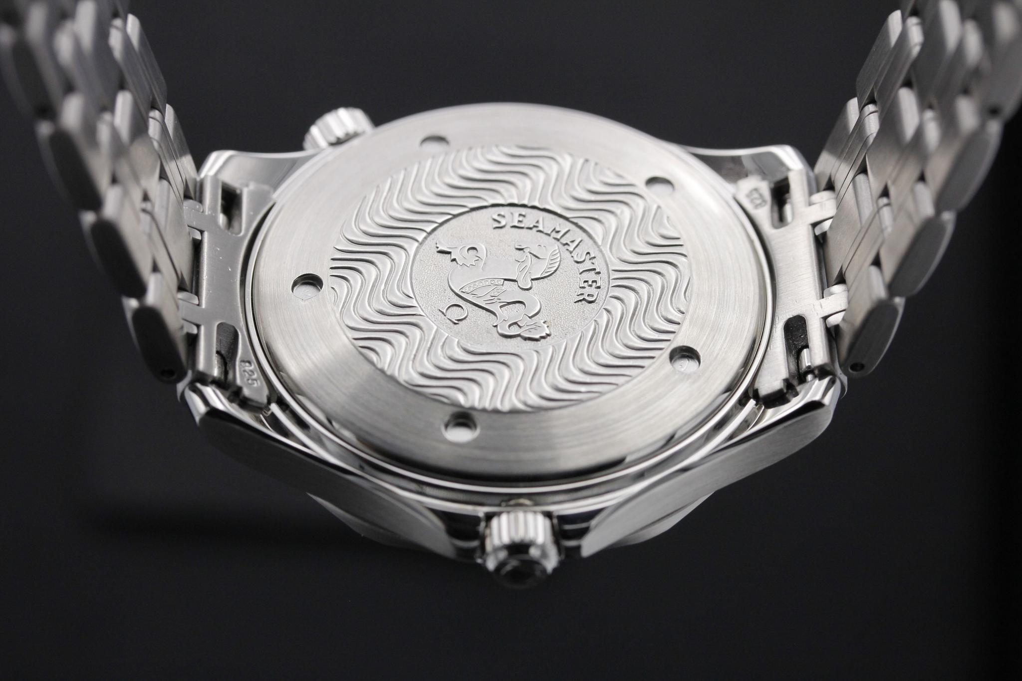 Watch Image 7