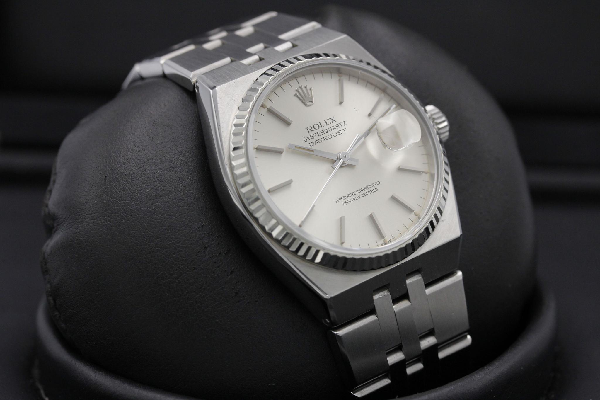 Watch Image 13