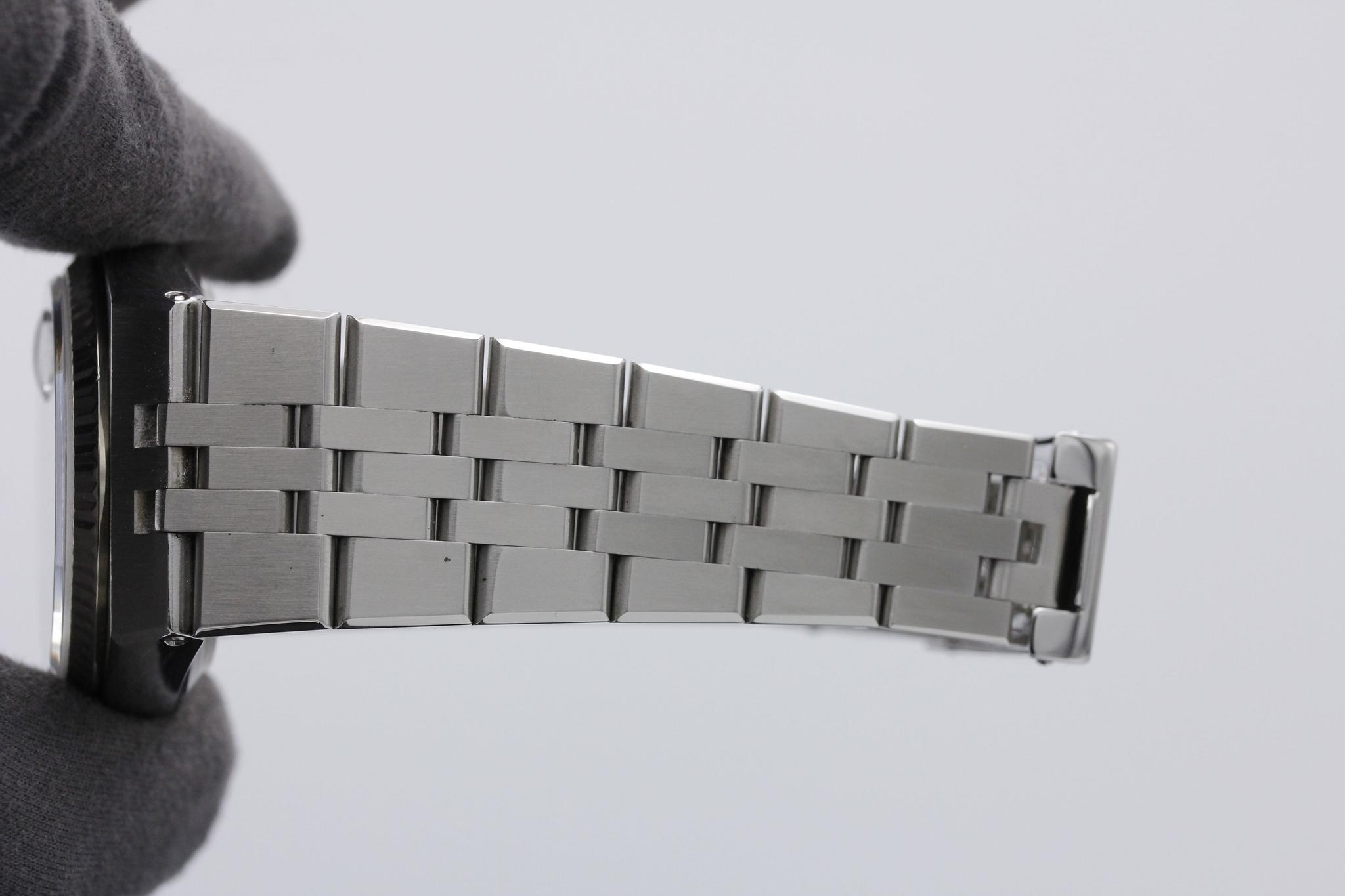 Watch Image 9
