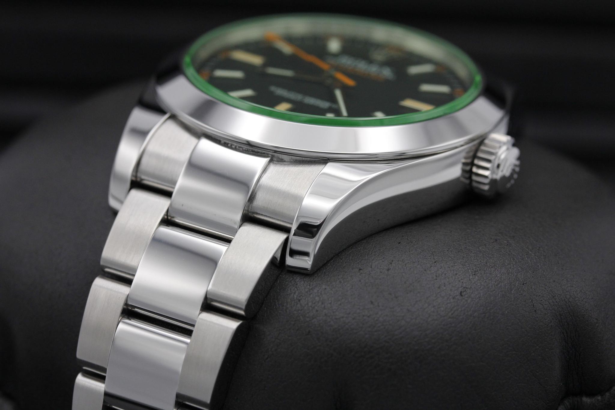 Watch Image 2