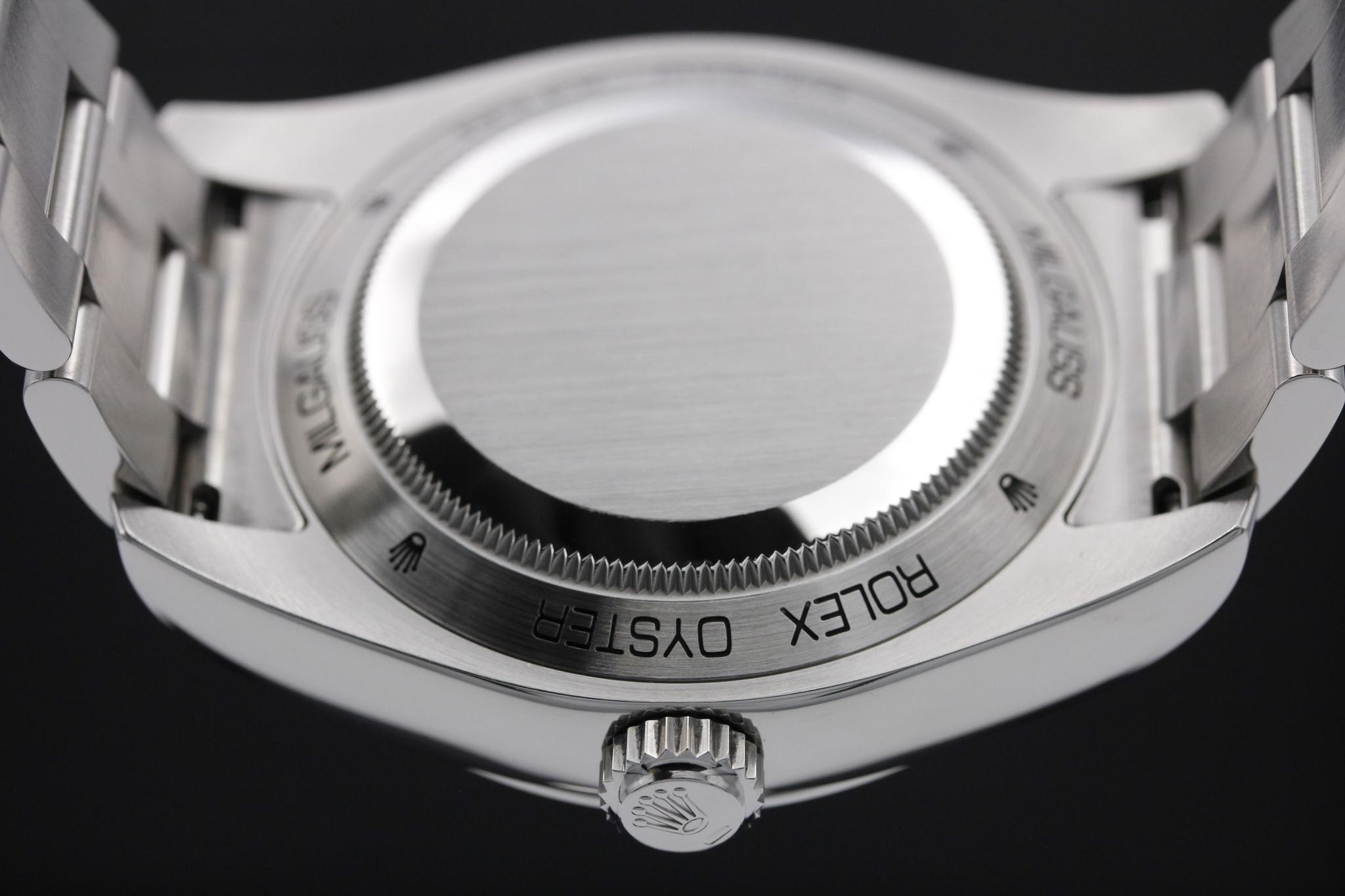 Watch Image 7