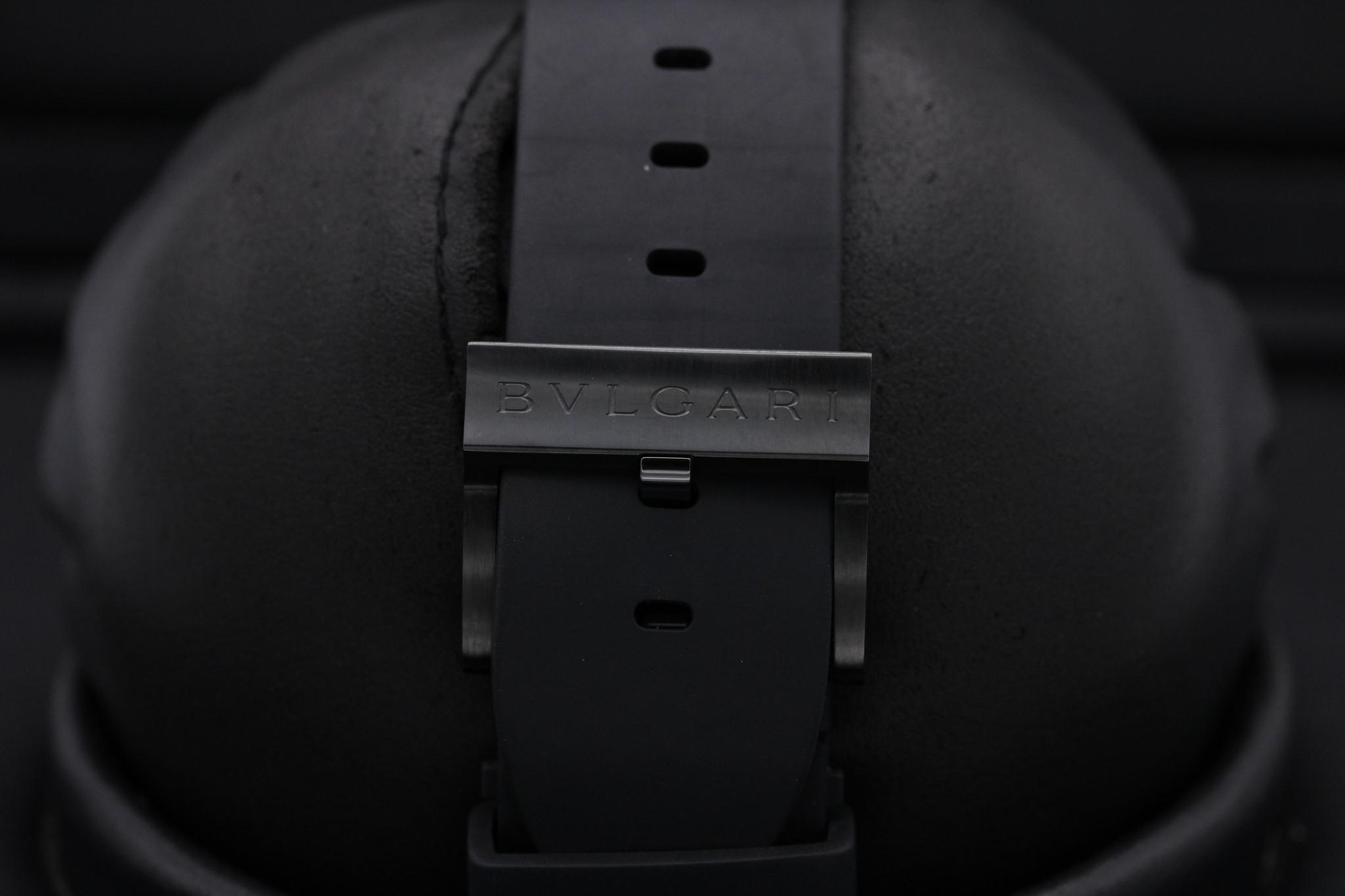 Watch Image 8