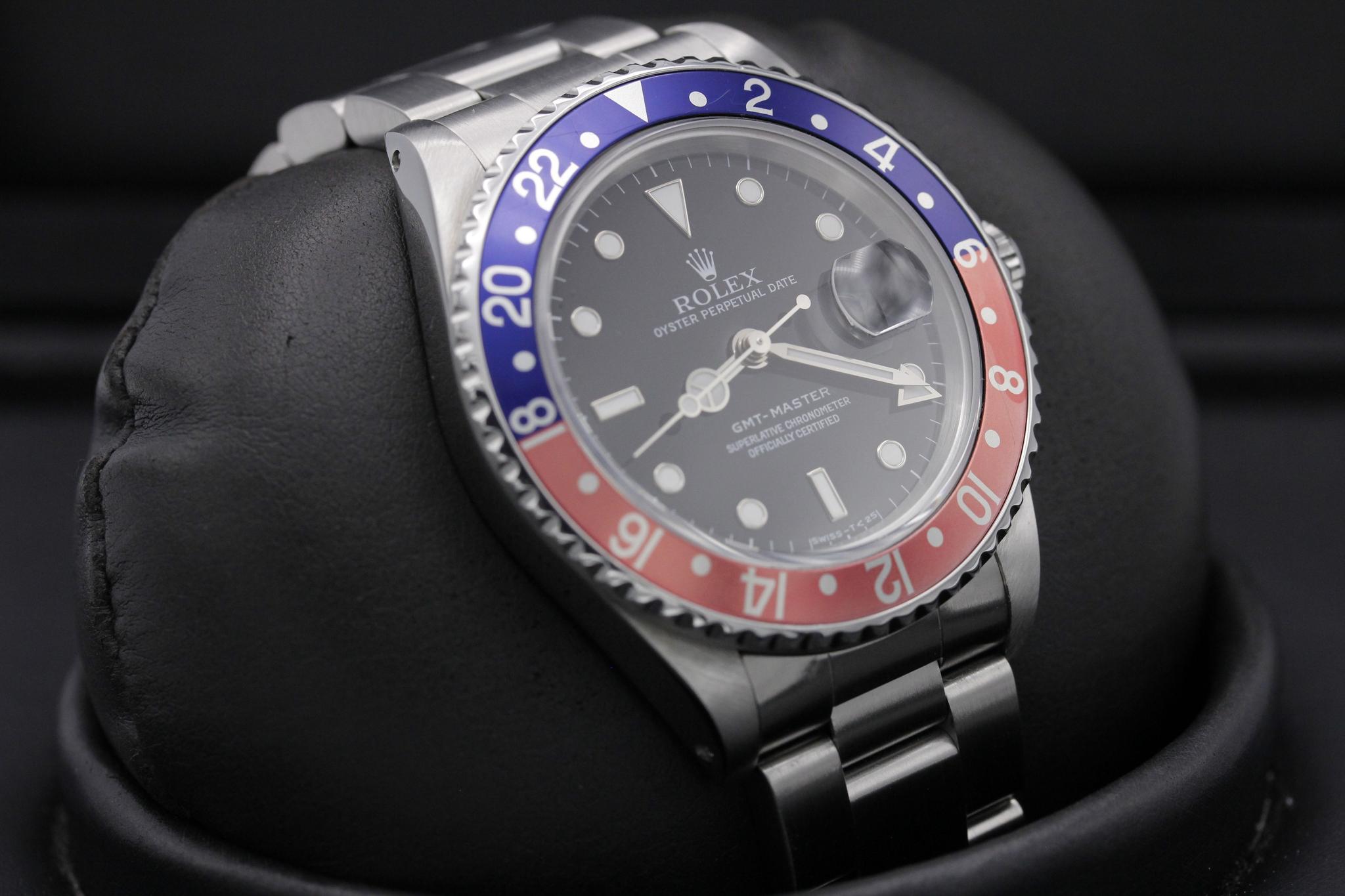 Watch Image 13