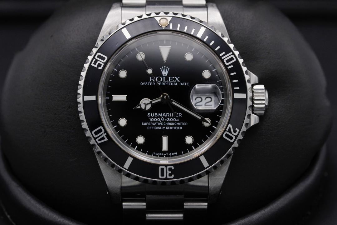 Rolex Submariner Date 16610