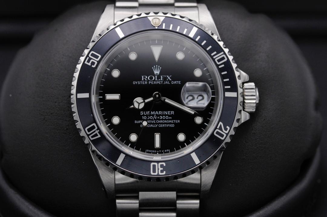 Rolex Submariner Date 16610