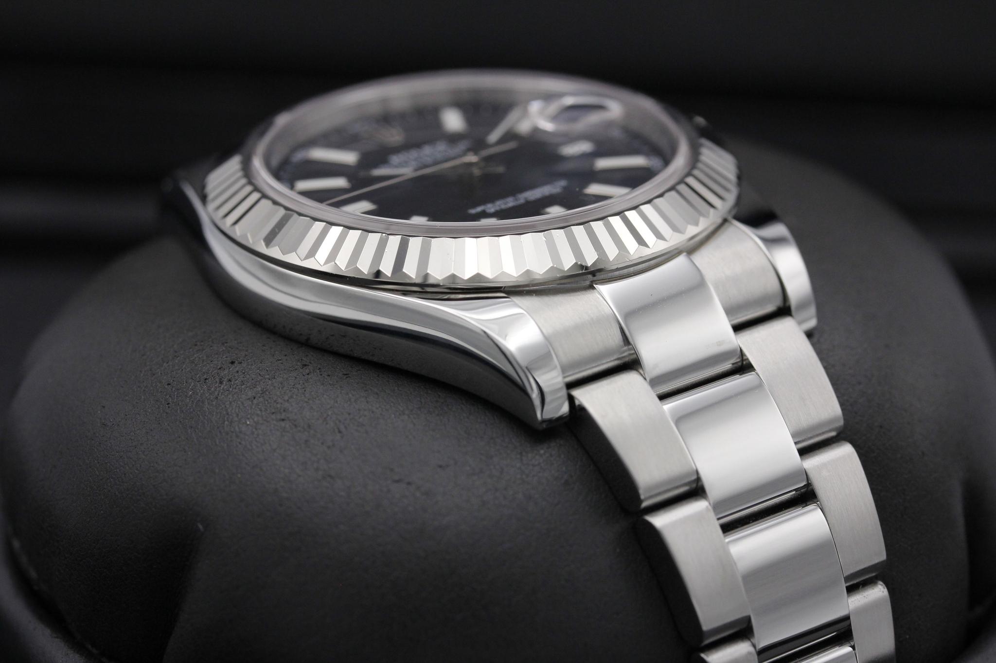 Watch Image 6