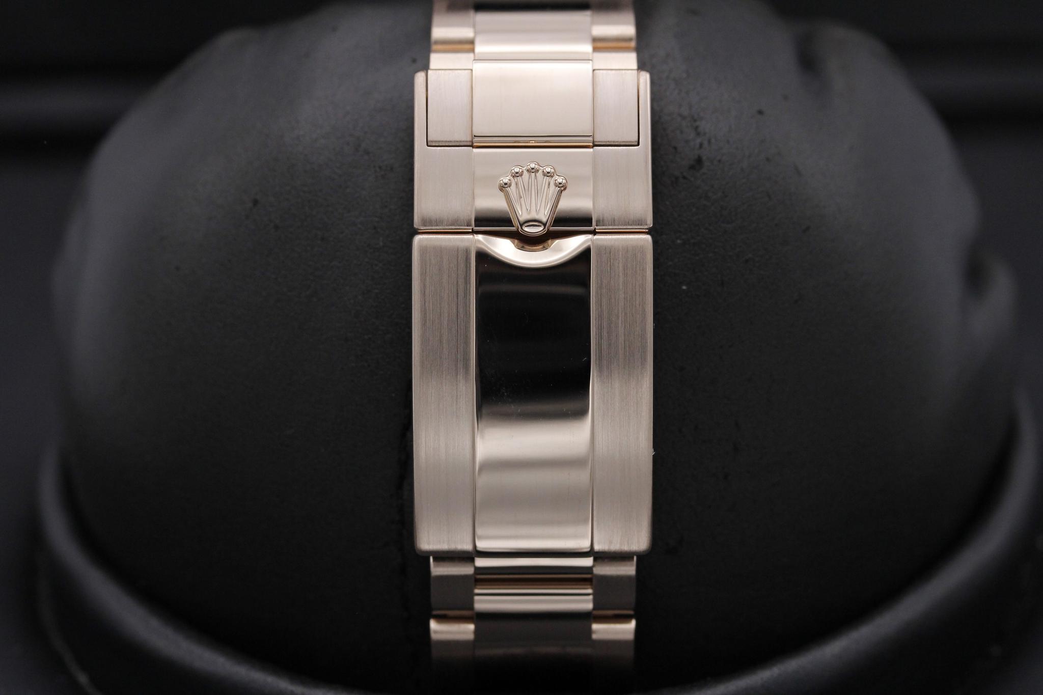 Watch Image 8