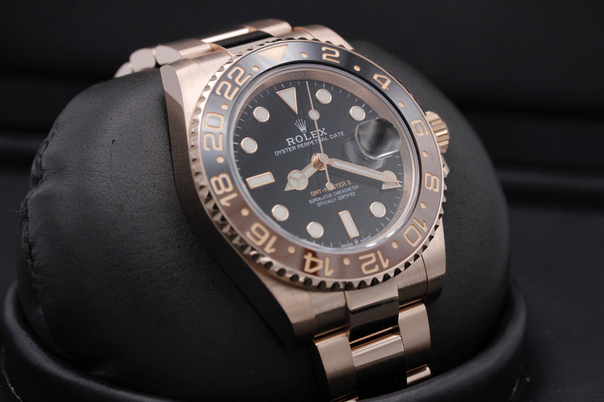 Watch Image 10
