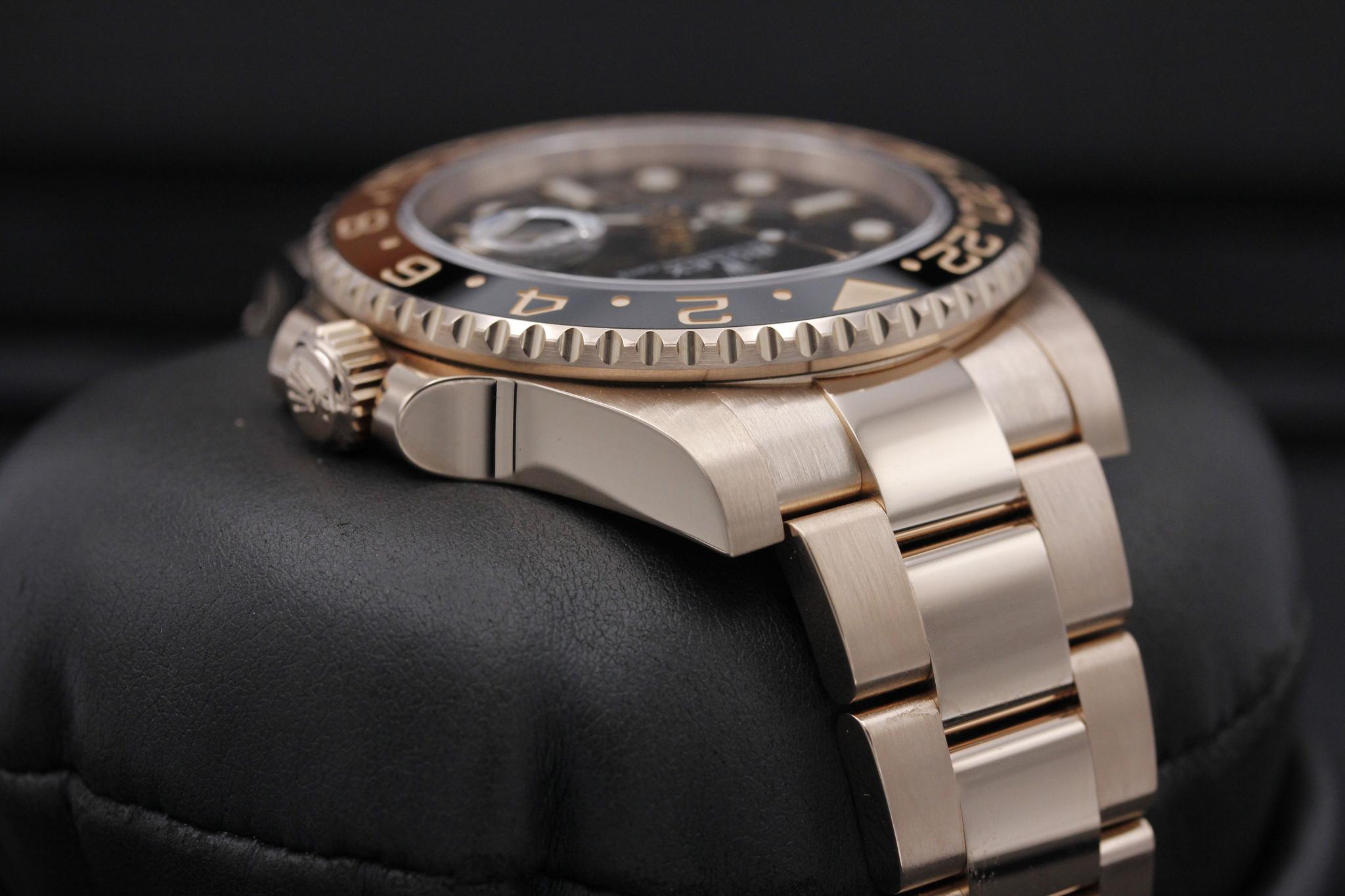 Watch Image 4