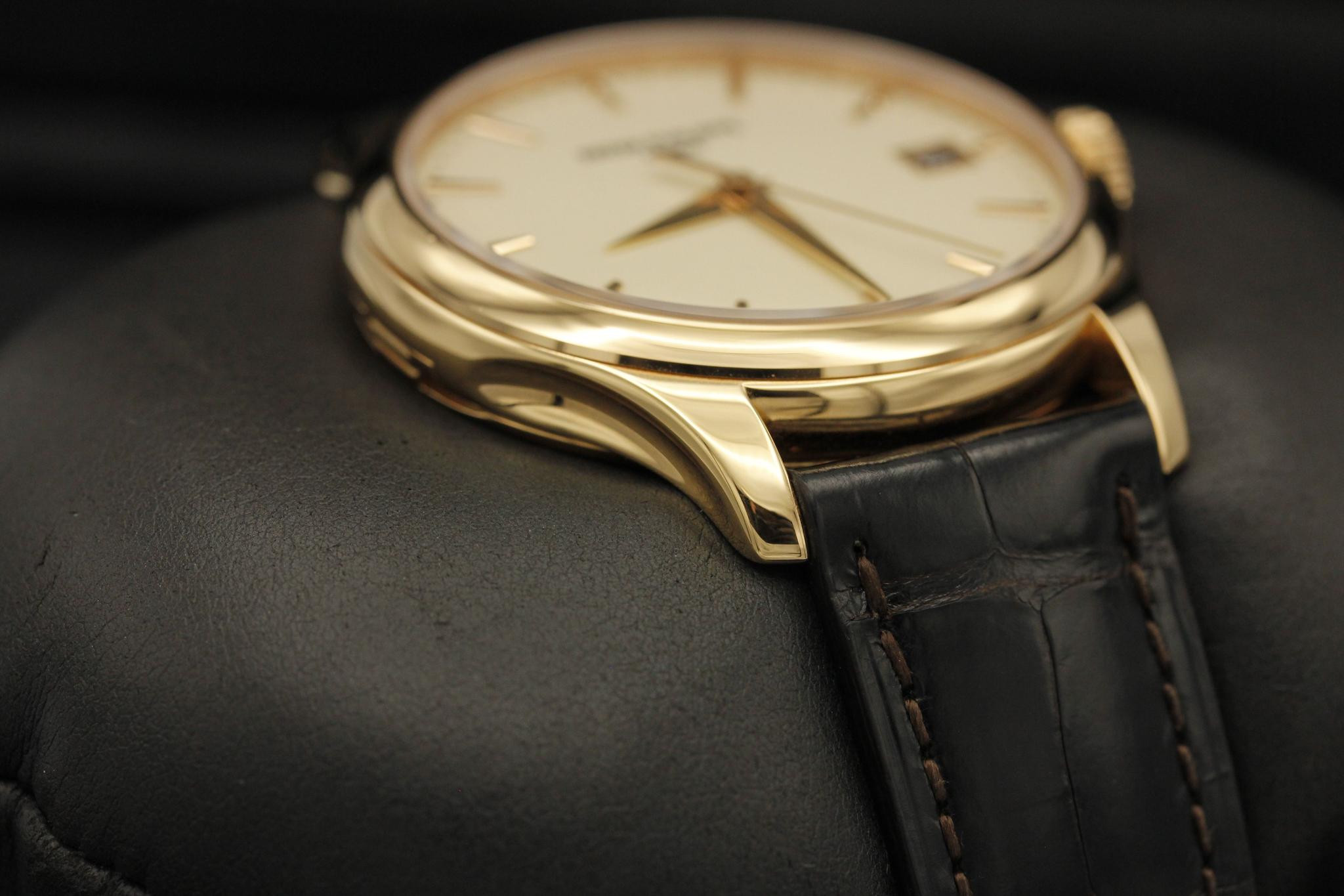 Watch Image 6