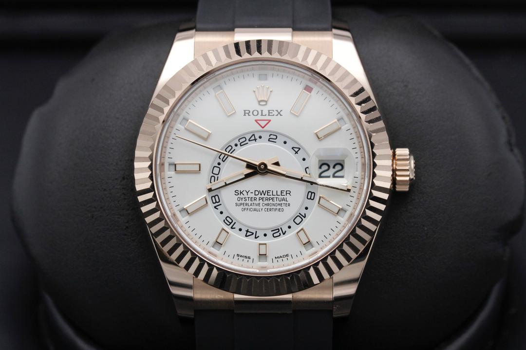 Rolex Sky Dweller 326235