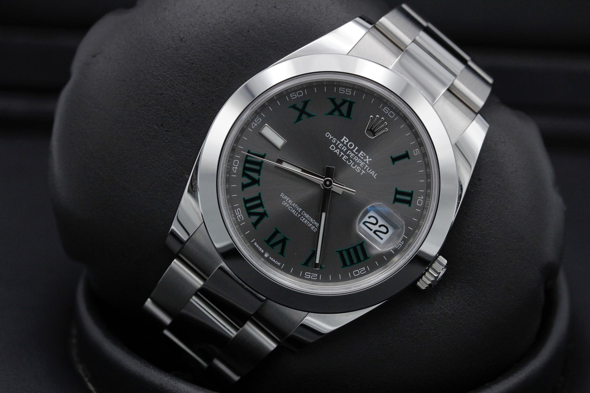 Watch Image 10