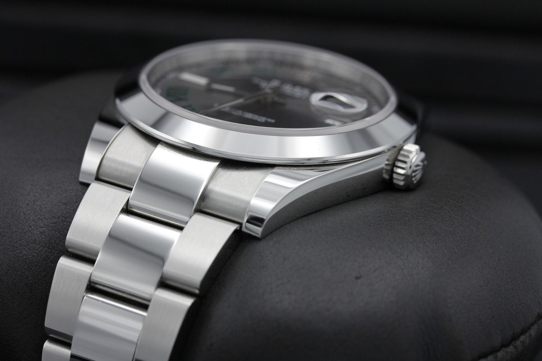Watch Image 2