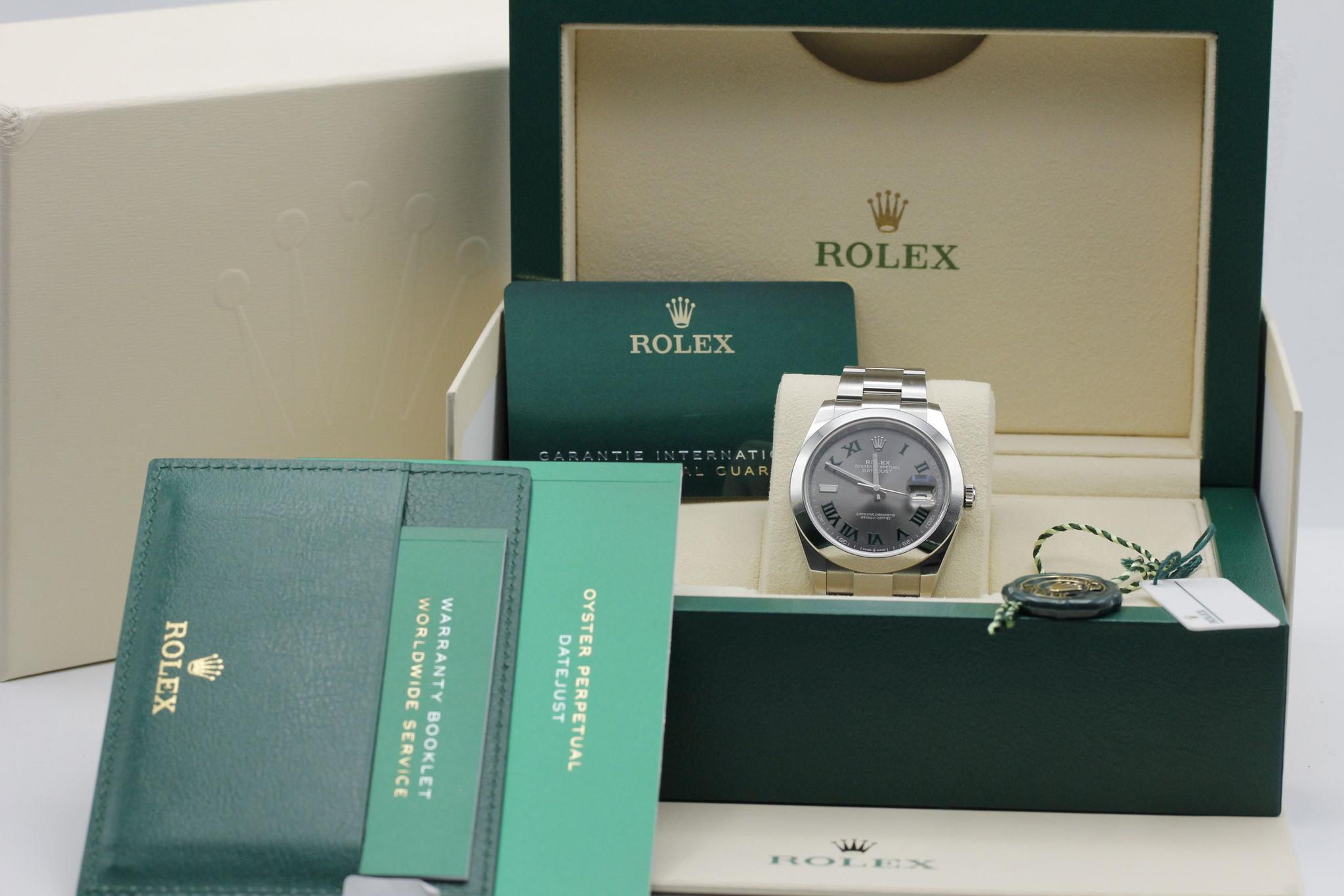 Watch Image 11