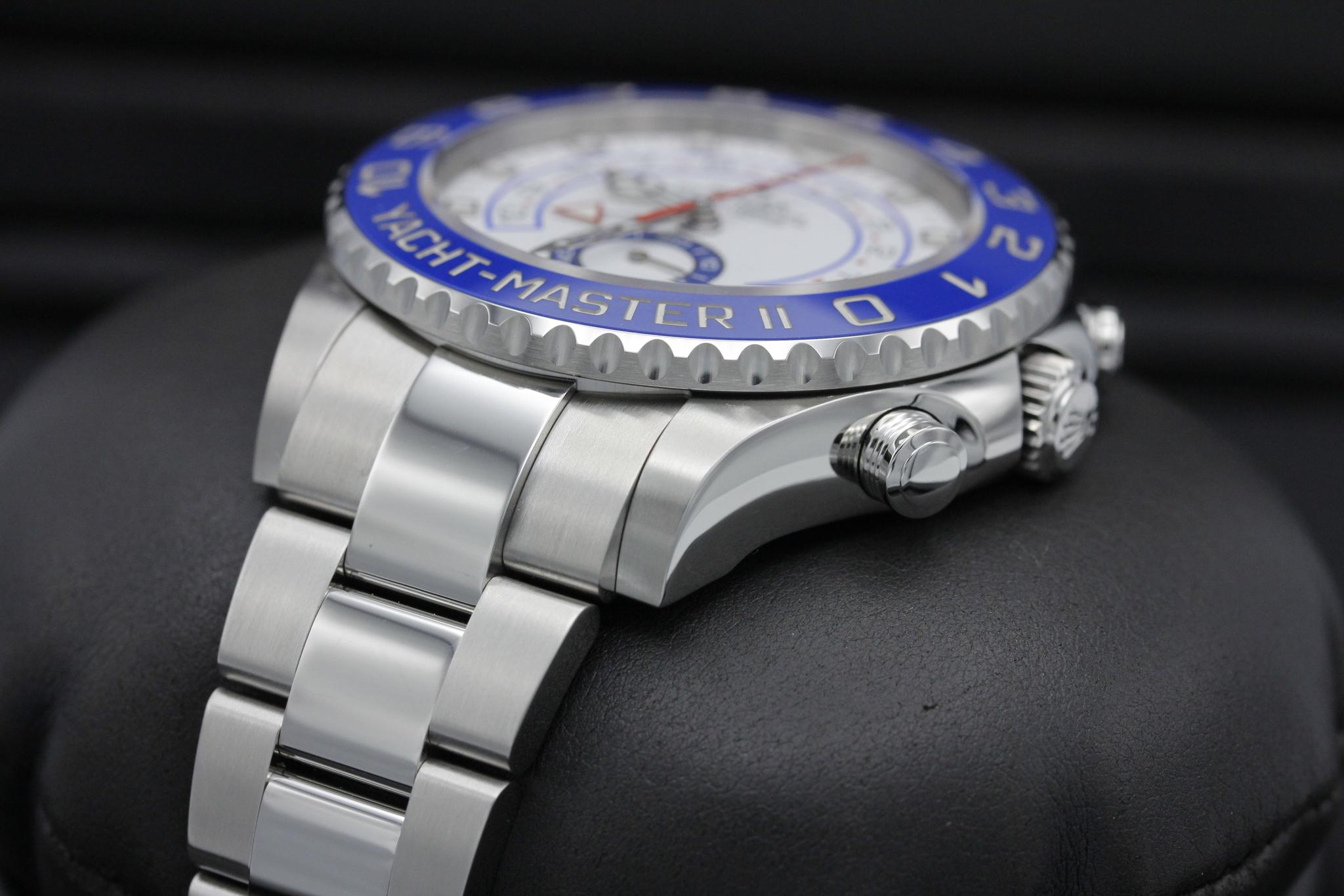 Watch Image 2