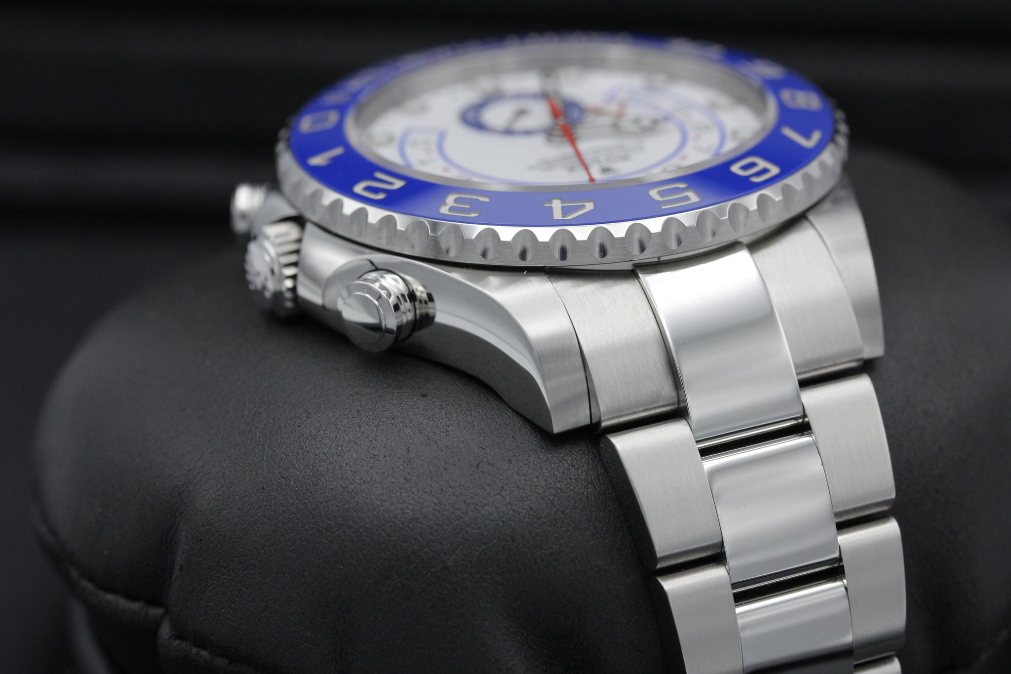 Watch Image 4