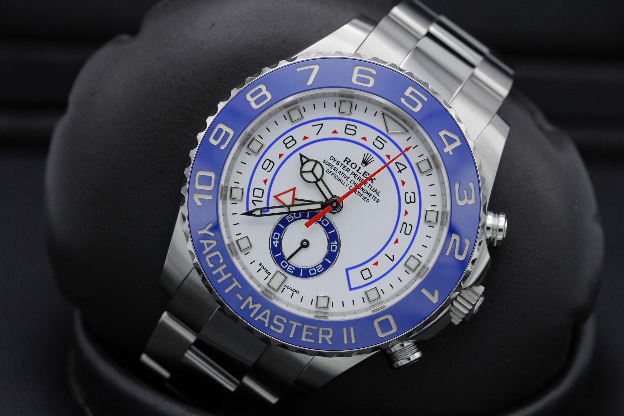 Watch Image 10