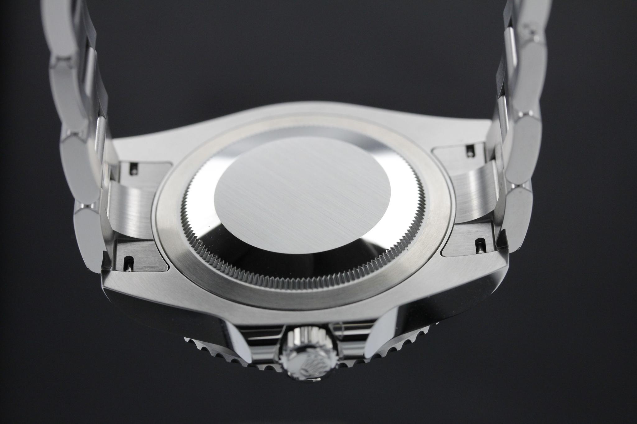 Watch Image 7