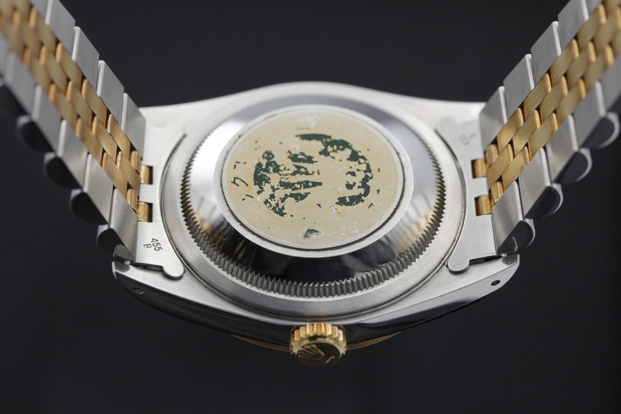 Watch Image 10