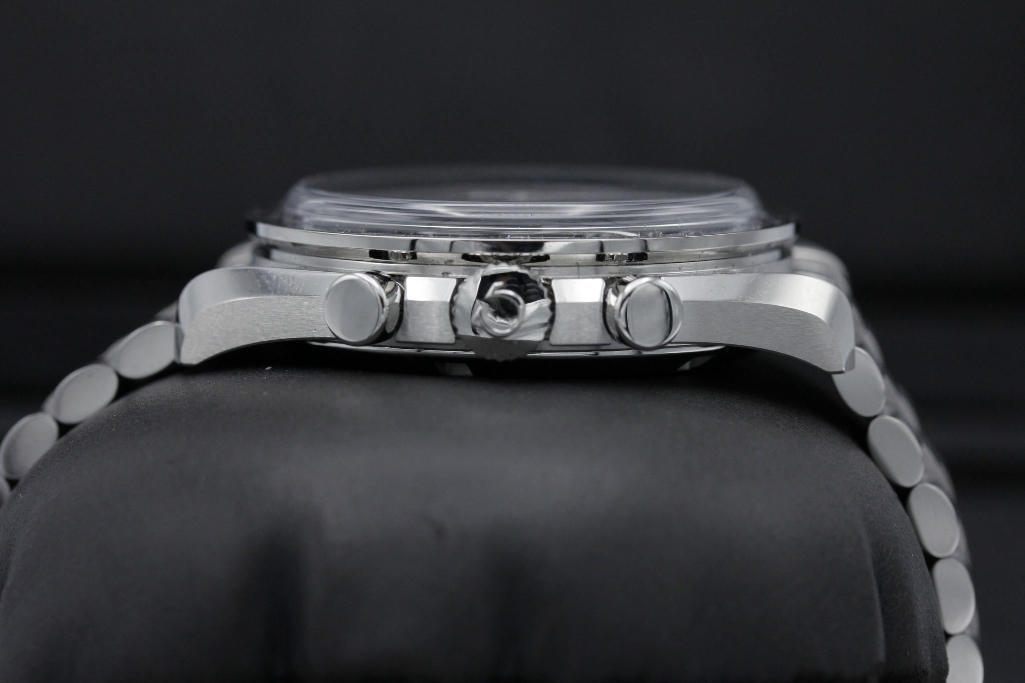 Watch Image 3
