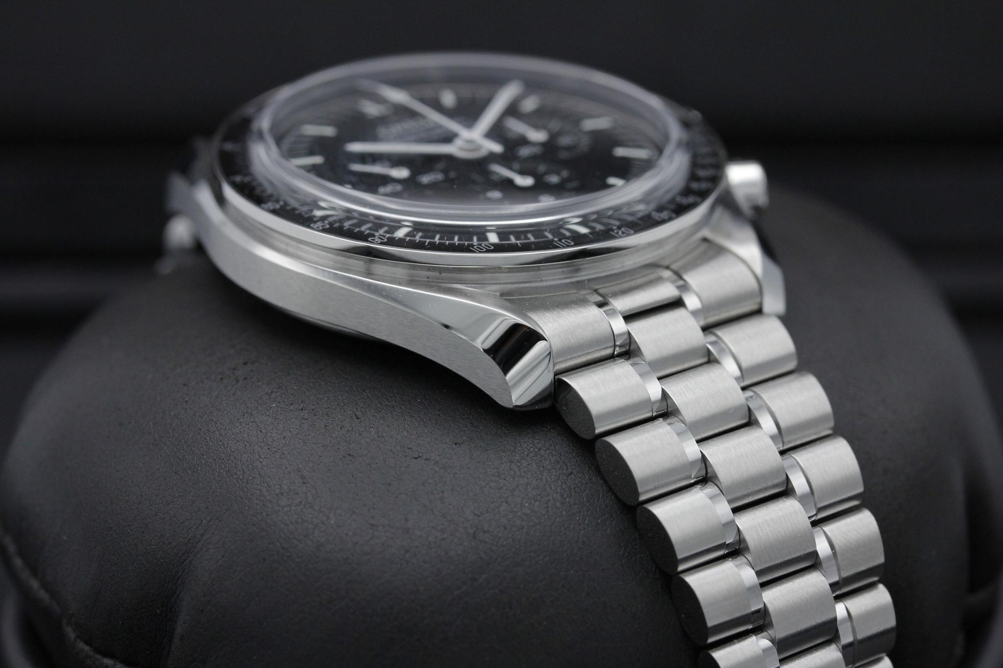 Watch Image 6