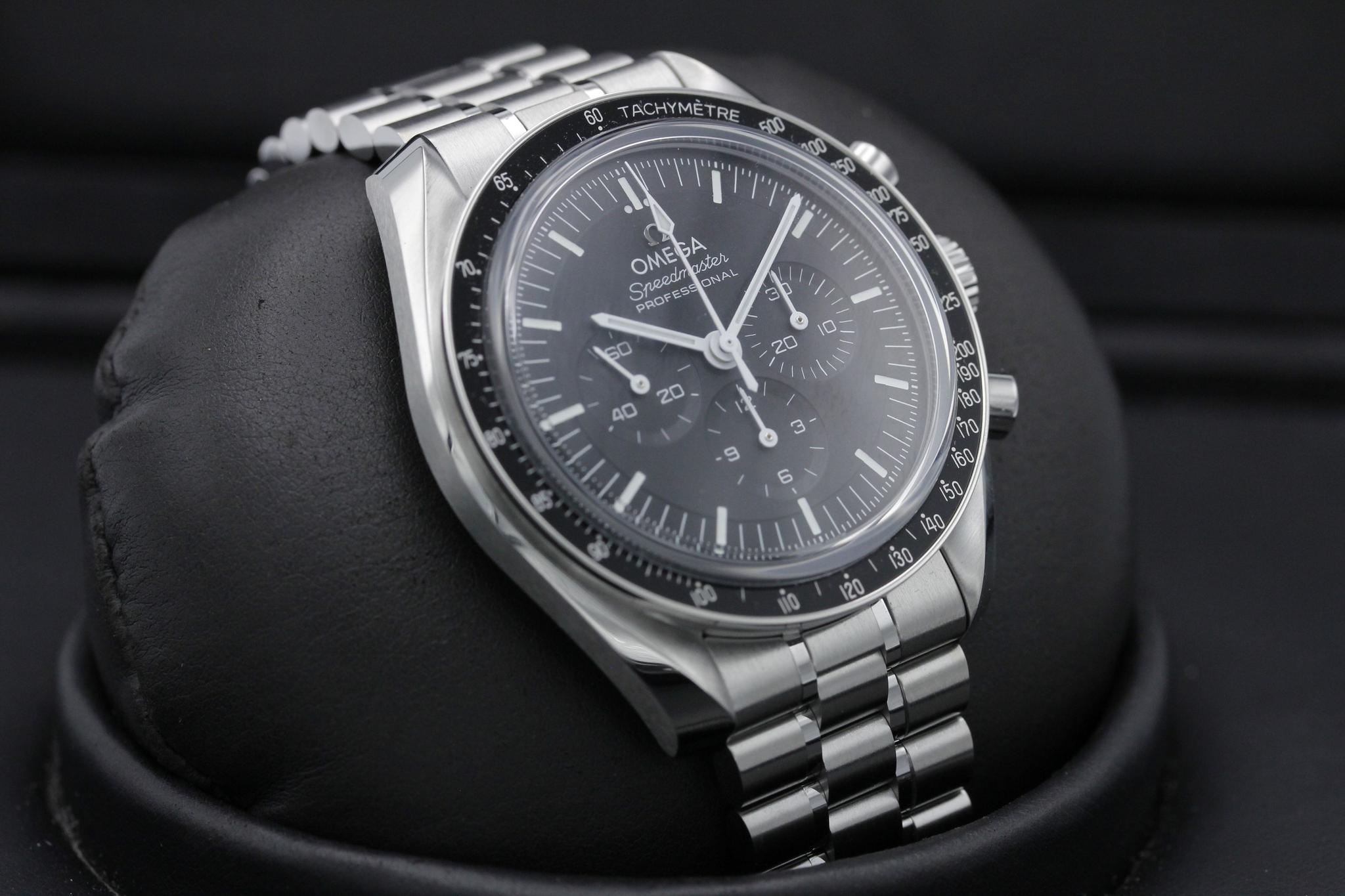 Watch Image 10
