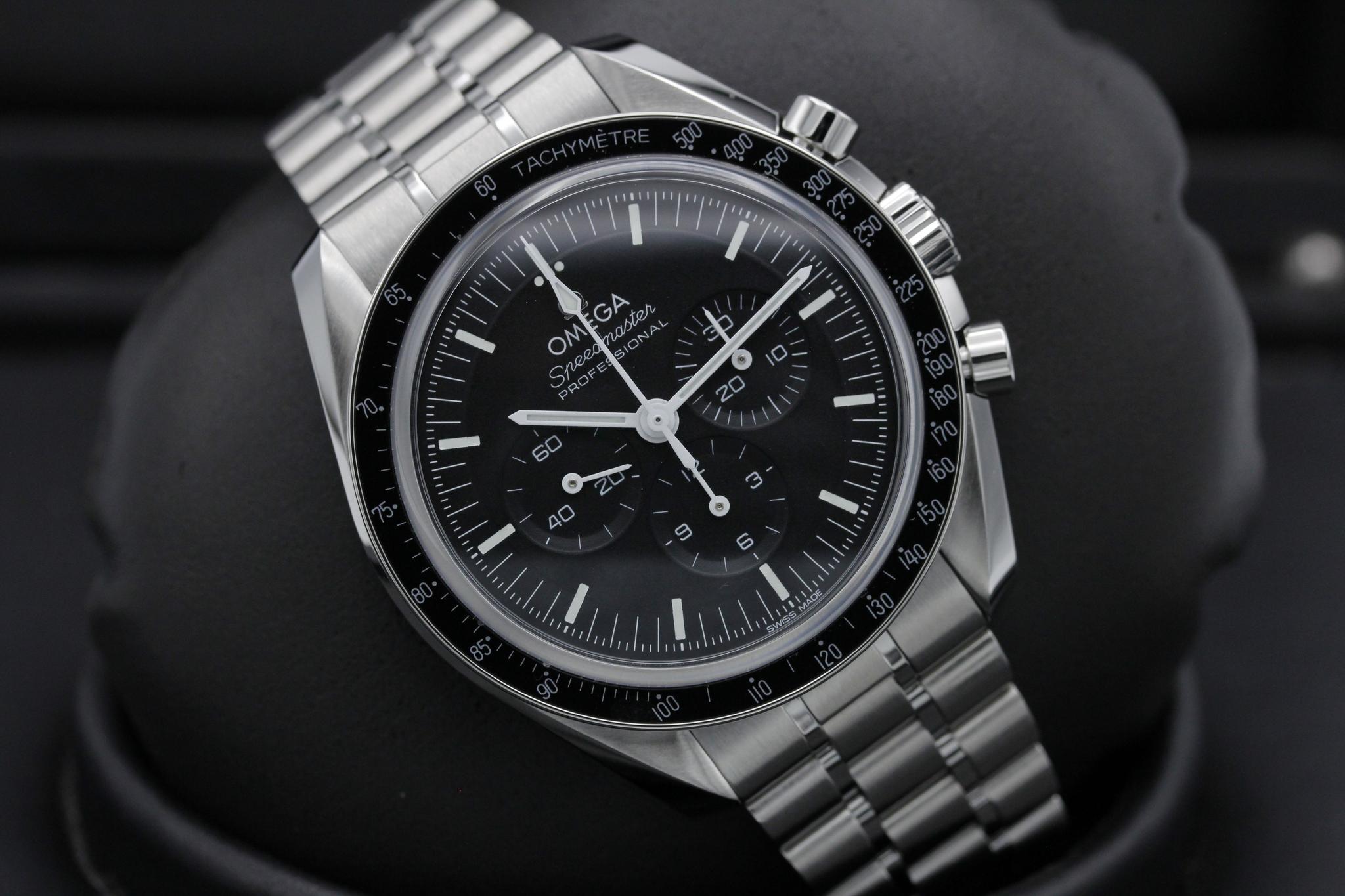 Watch Image 10