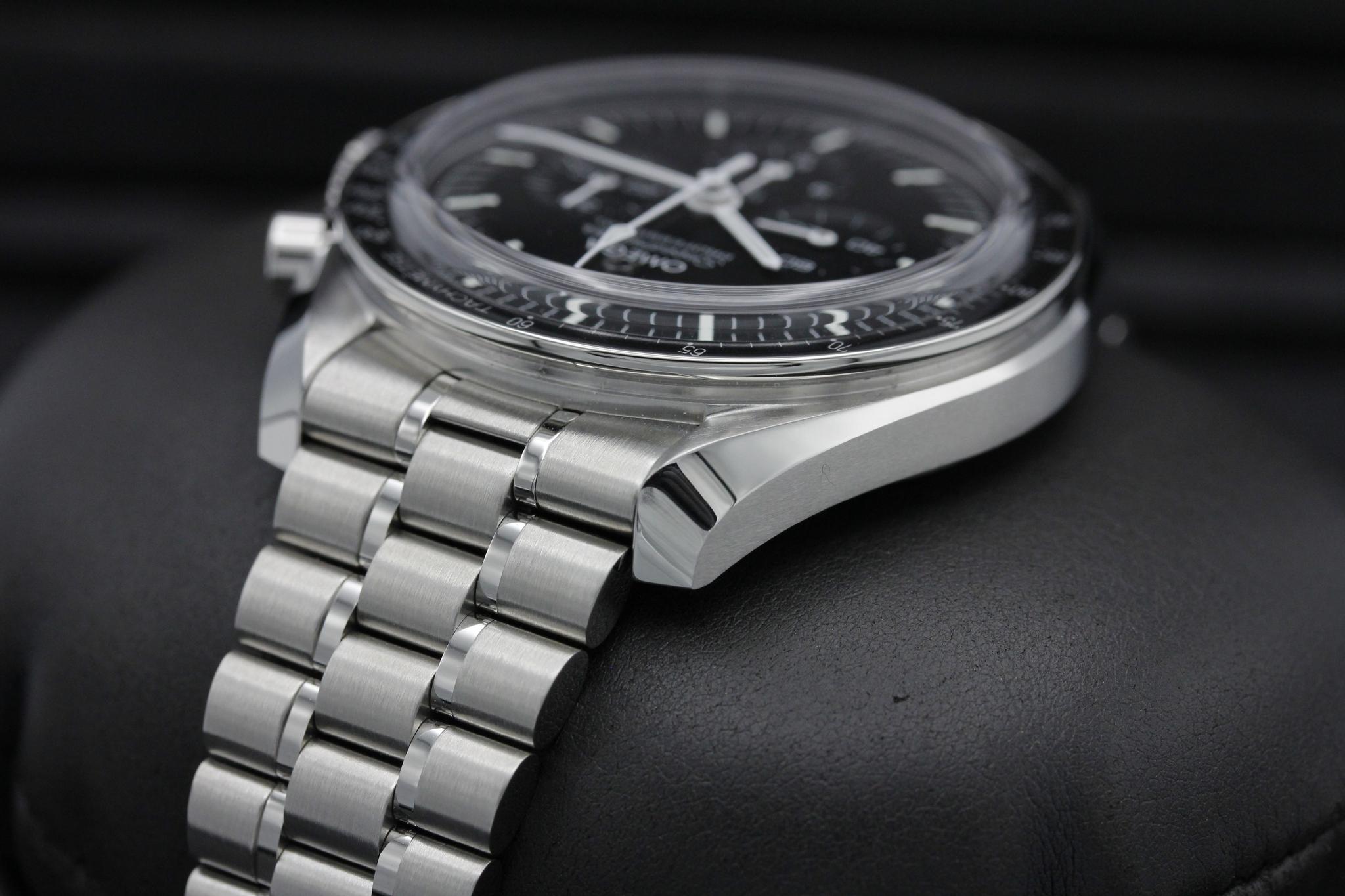 Watch Image 5